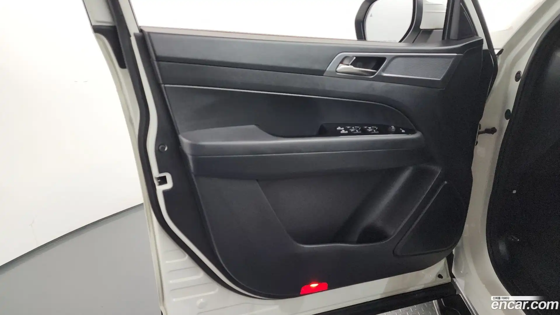 Rexton KG Mobility 2025.2-INNER-034