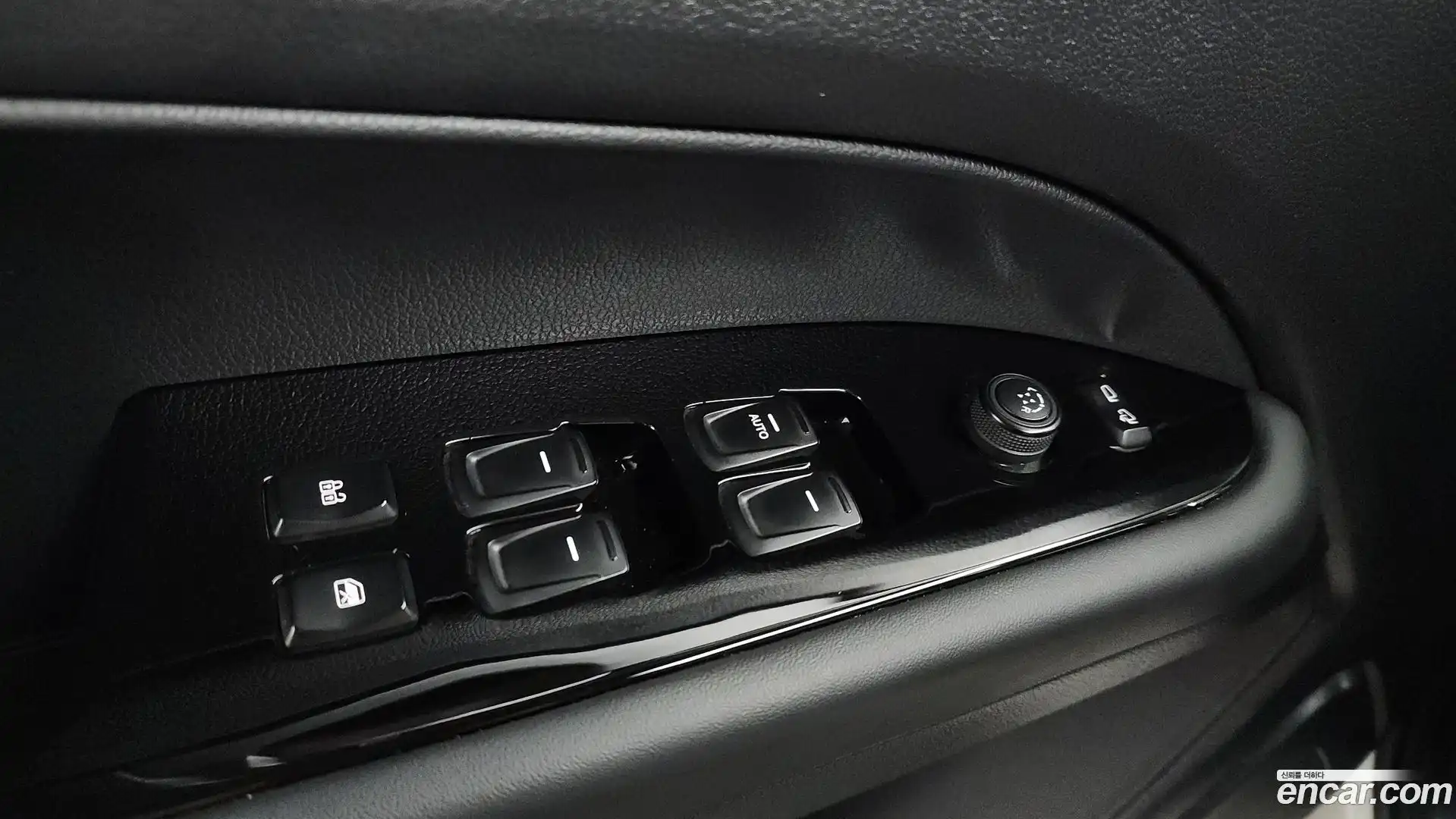 Rexton KG Mobility 2025.2-OPTION-049