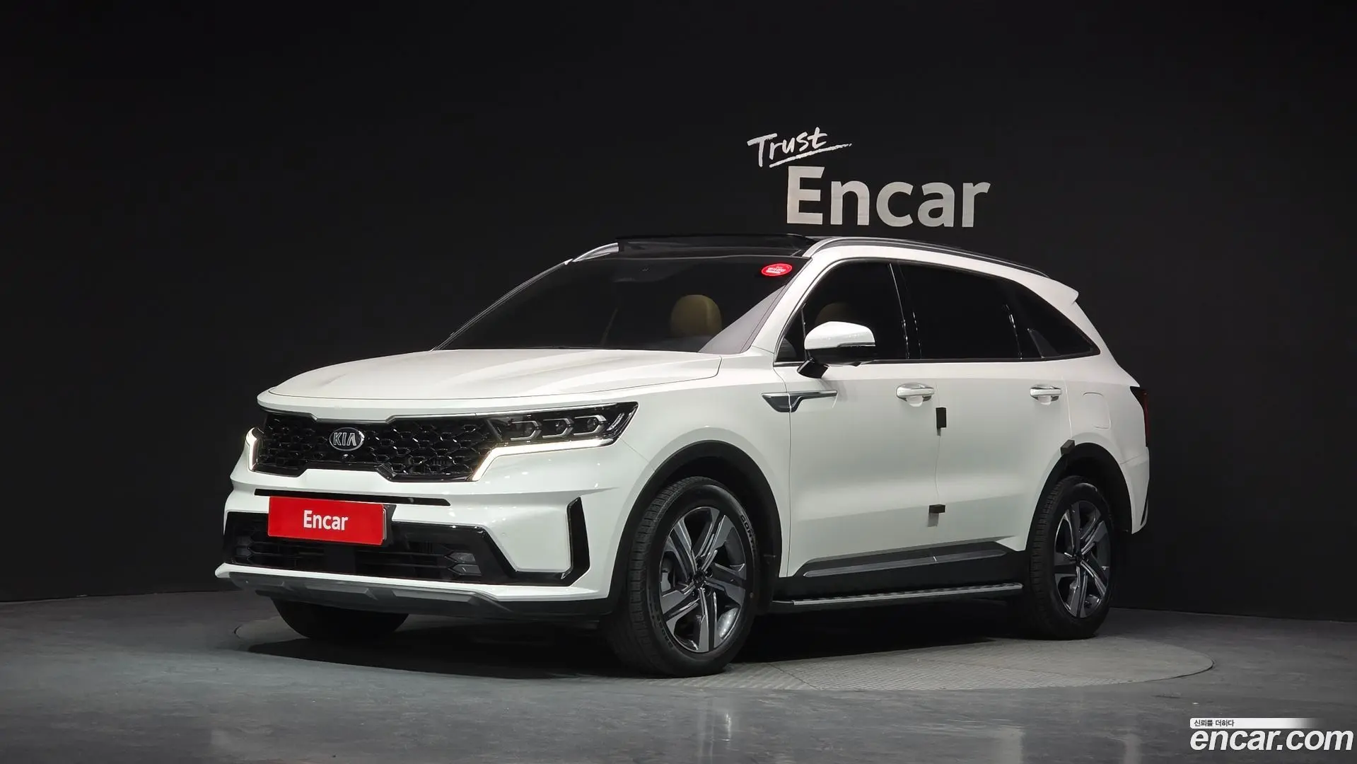 Main__Slider__Photo:Sorento Kia 2020.11-0