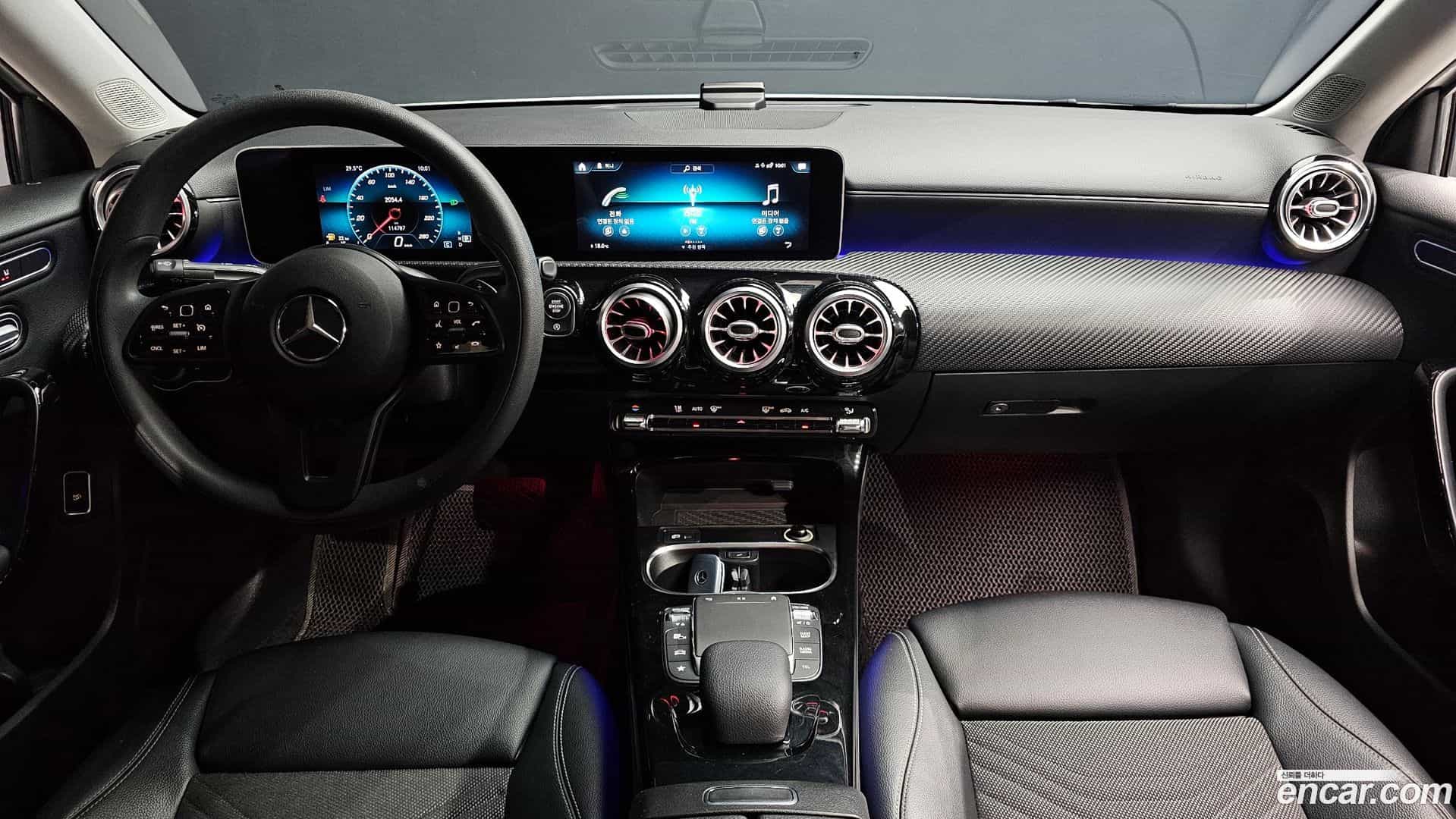 A-Class Mercedes-Benz 2020.2-INNER-007