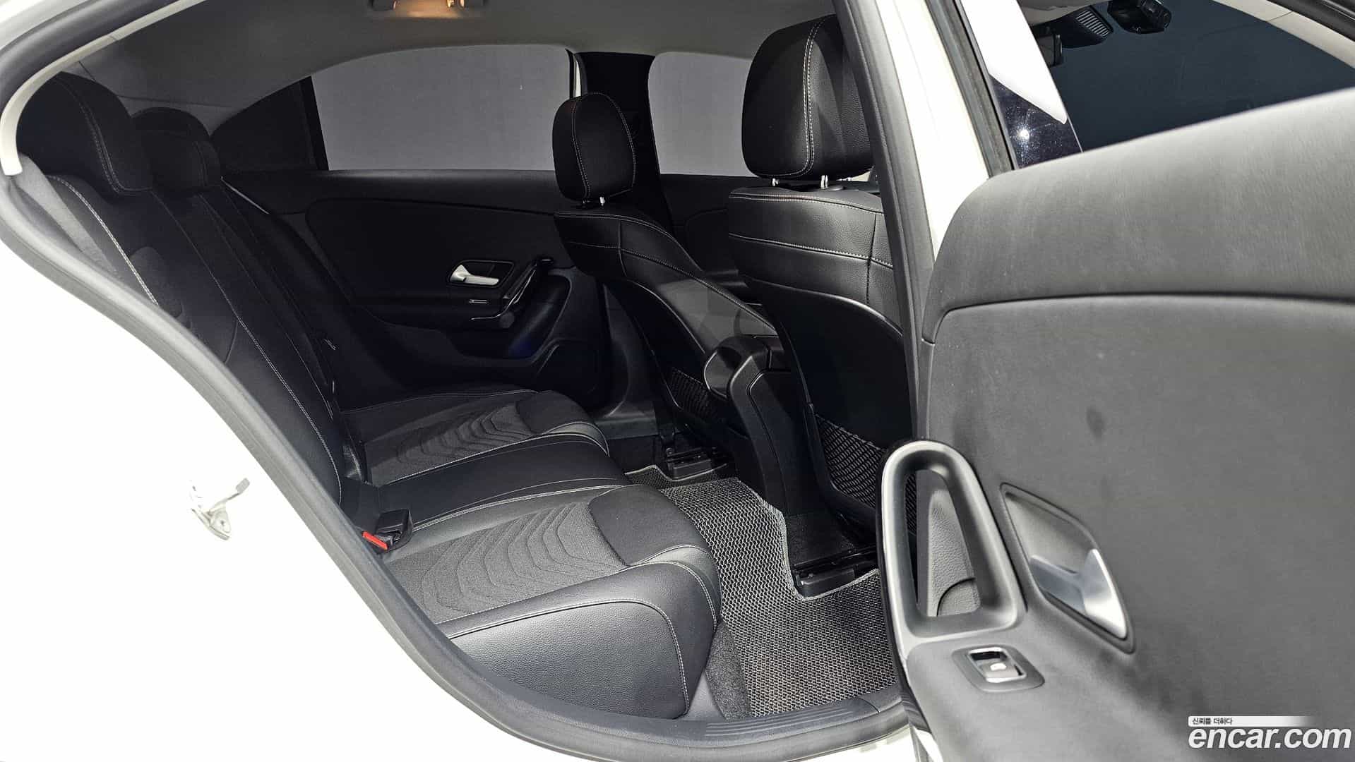 A-Class Mercedes-Benz 2020.2-OPTION-016