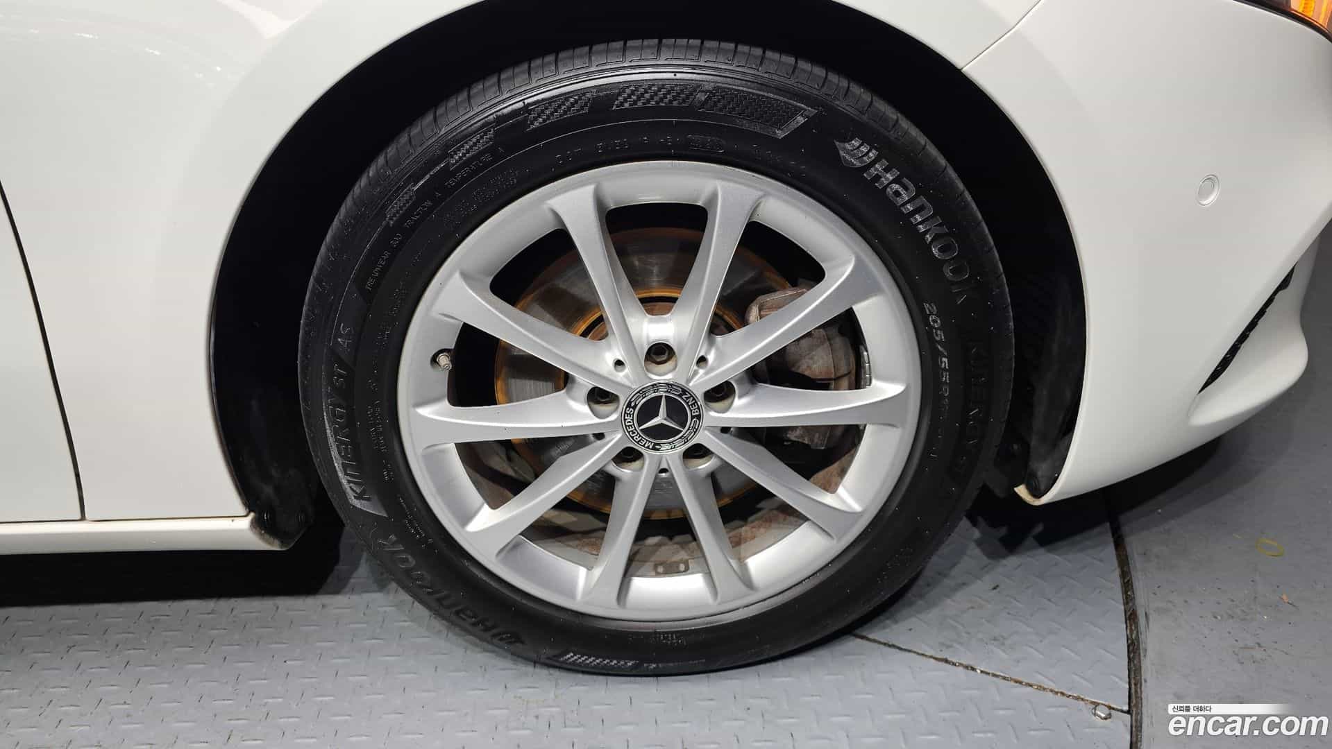 A-Class Mercedes-Benz 2020.2-OUTER-031