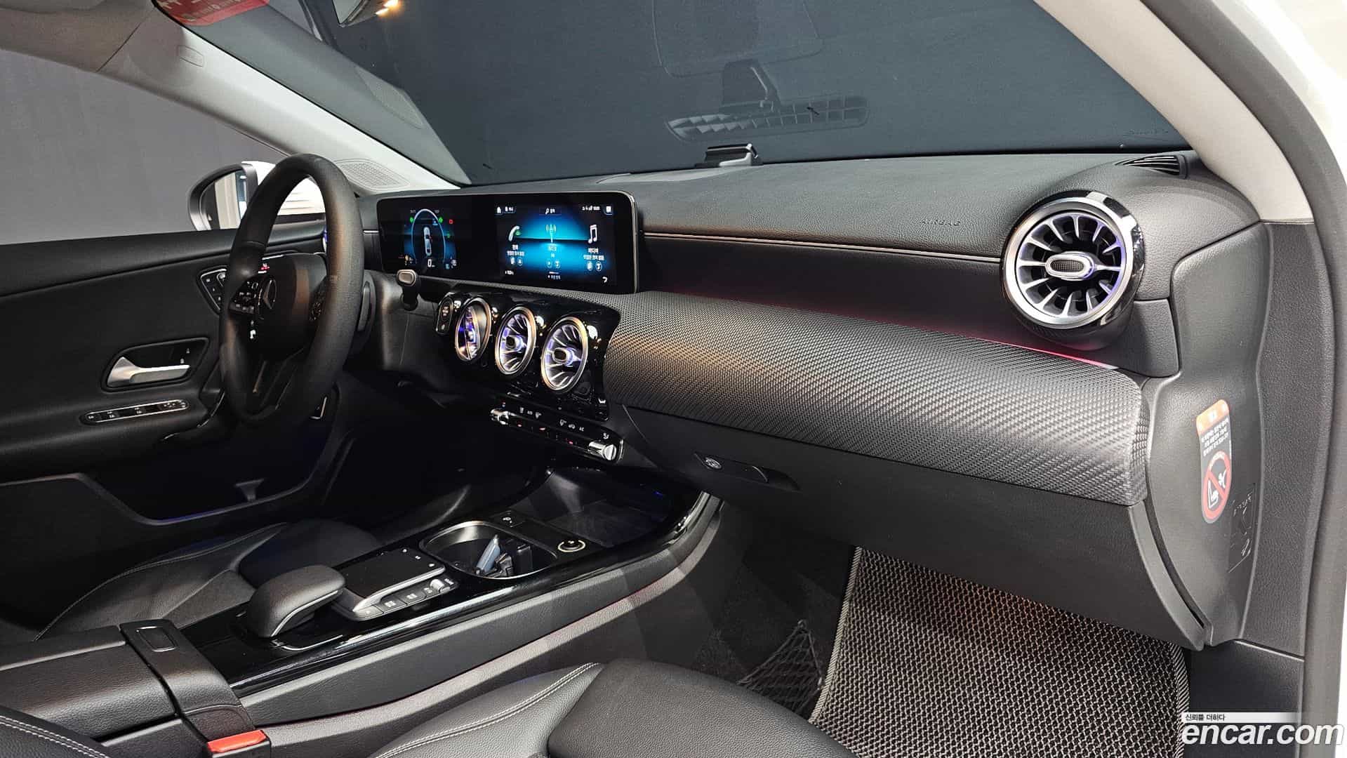 A-Class Mercedes-Benz 2020.2-OPTION-042