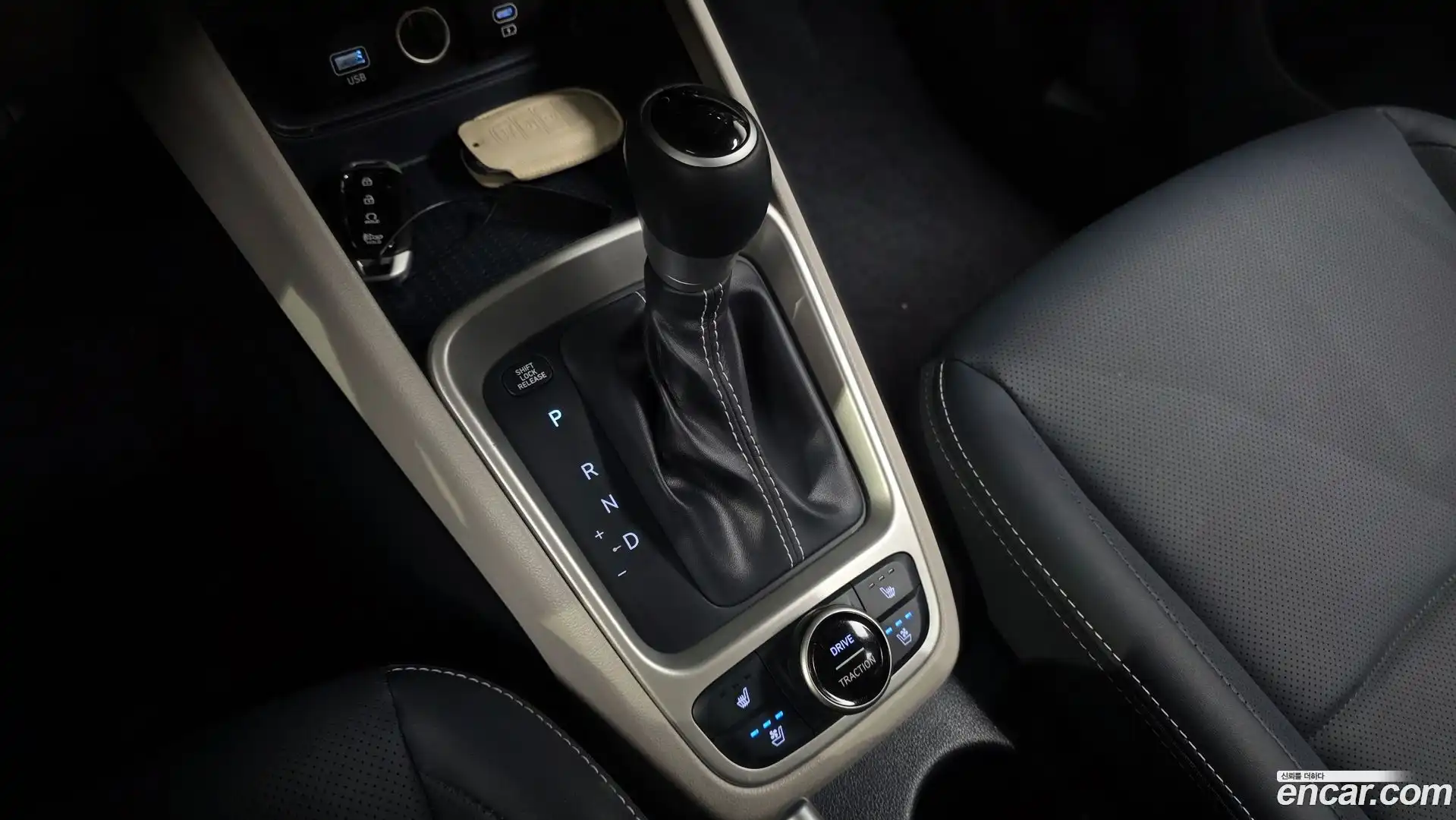 Venue Hyundai 2025.6-INNER-009