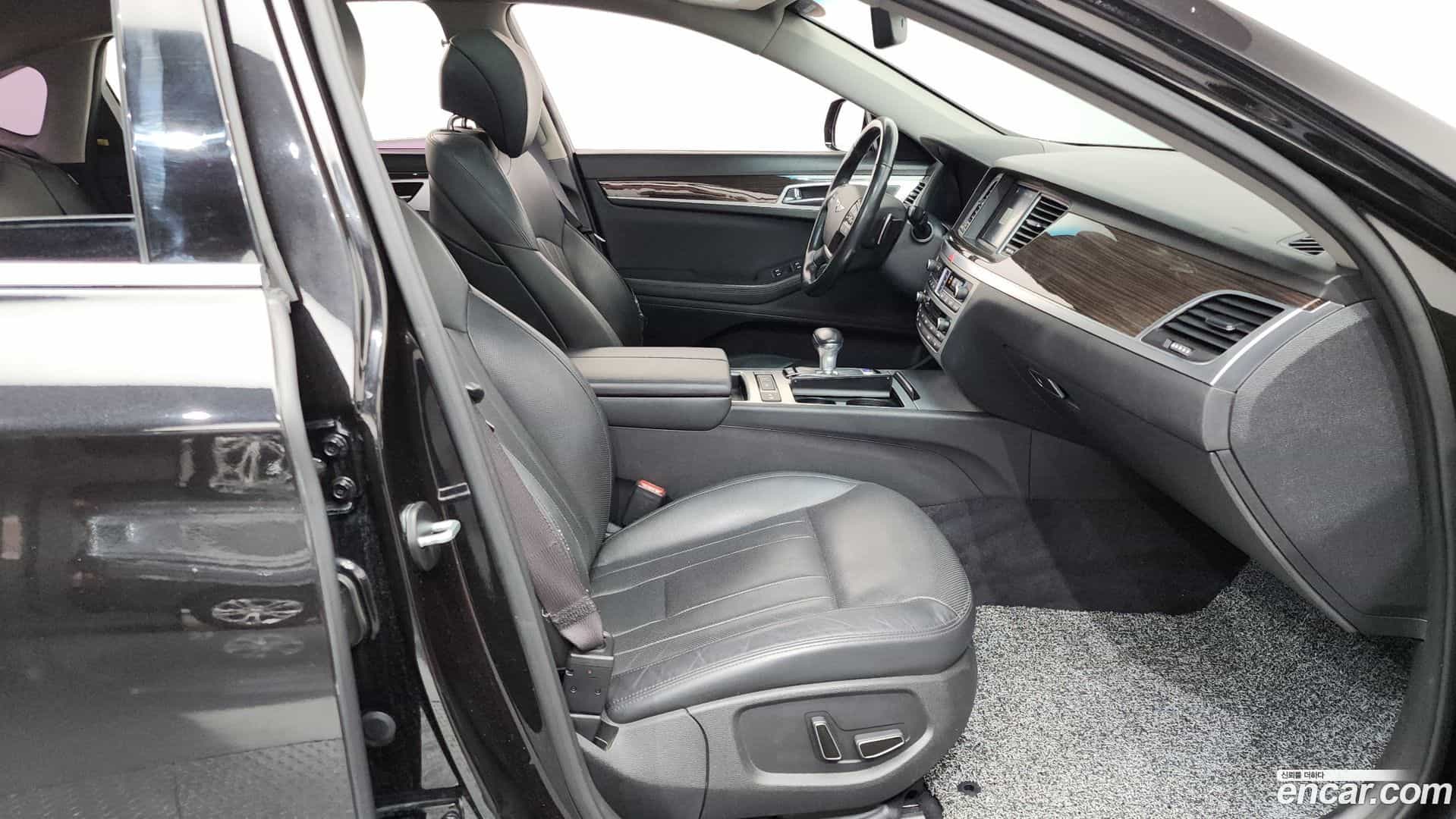 G80 Genesis 2017.6-INNER-036