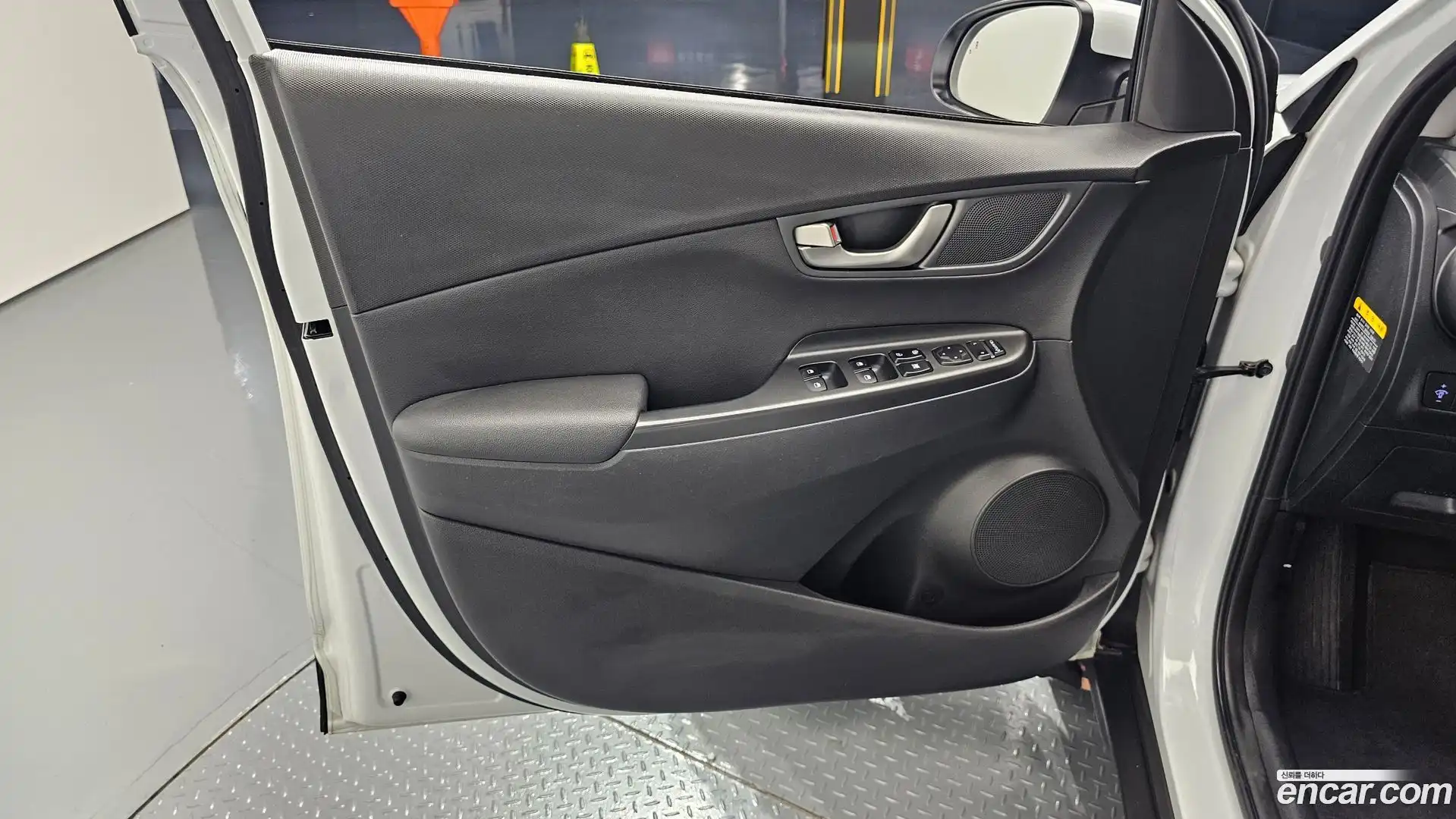 Kona Hyundai 2020.2-INNER-034