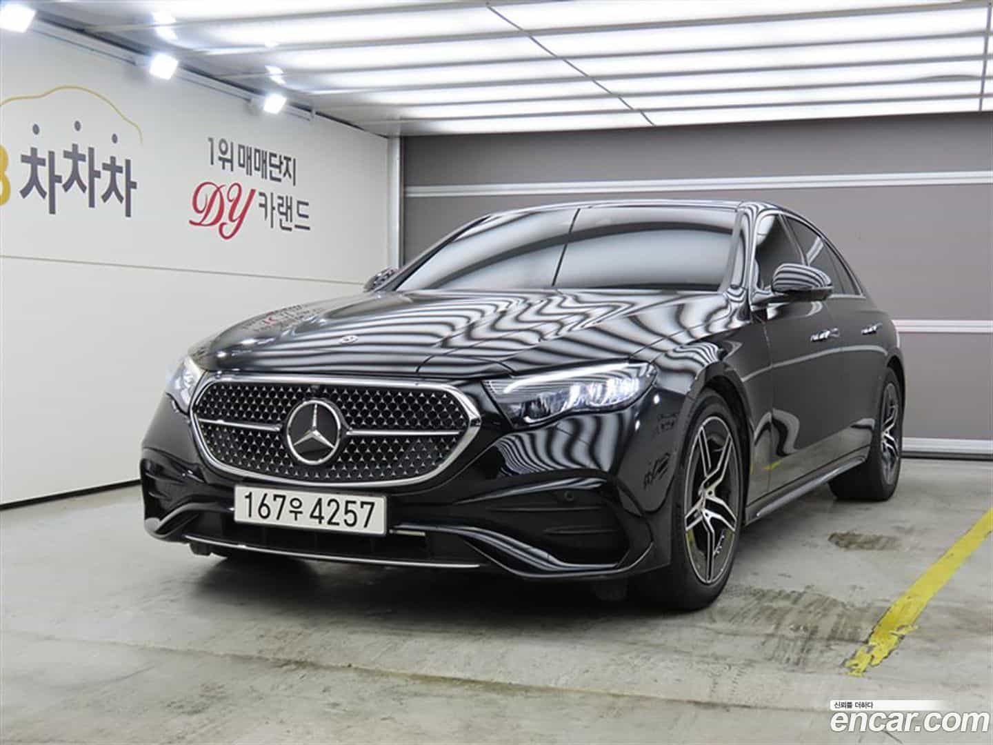 E-Class Mercedes-Benz 2025.9-OUTER-001