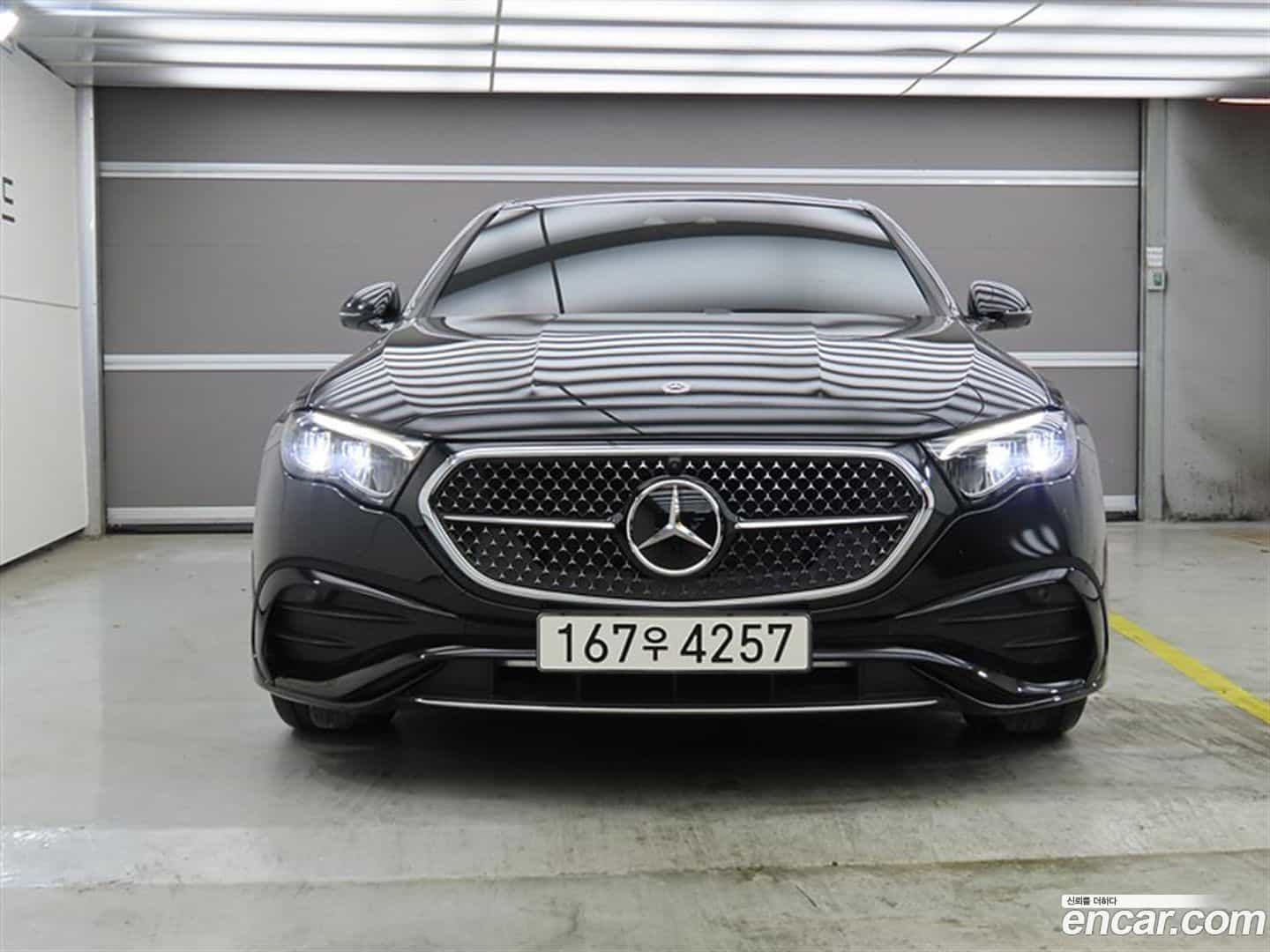 E-Class Mercedes-Benz 2025.9-OUTER-002