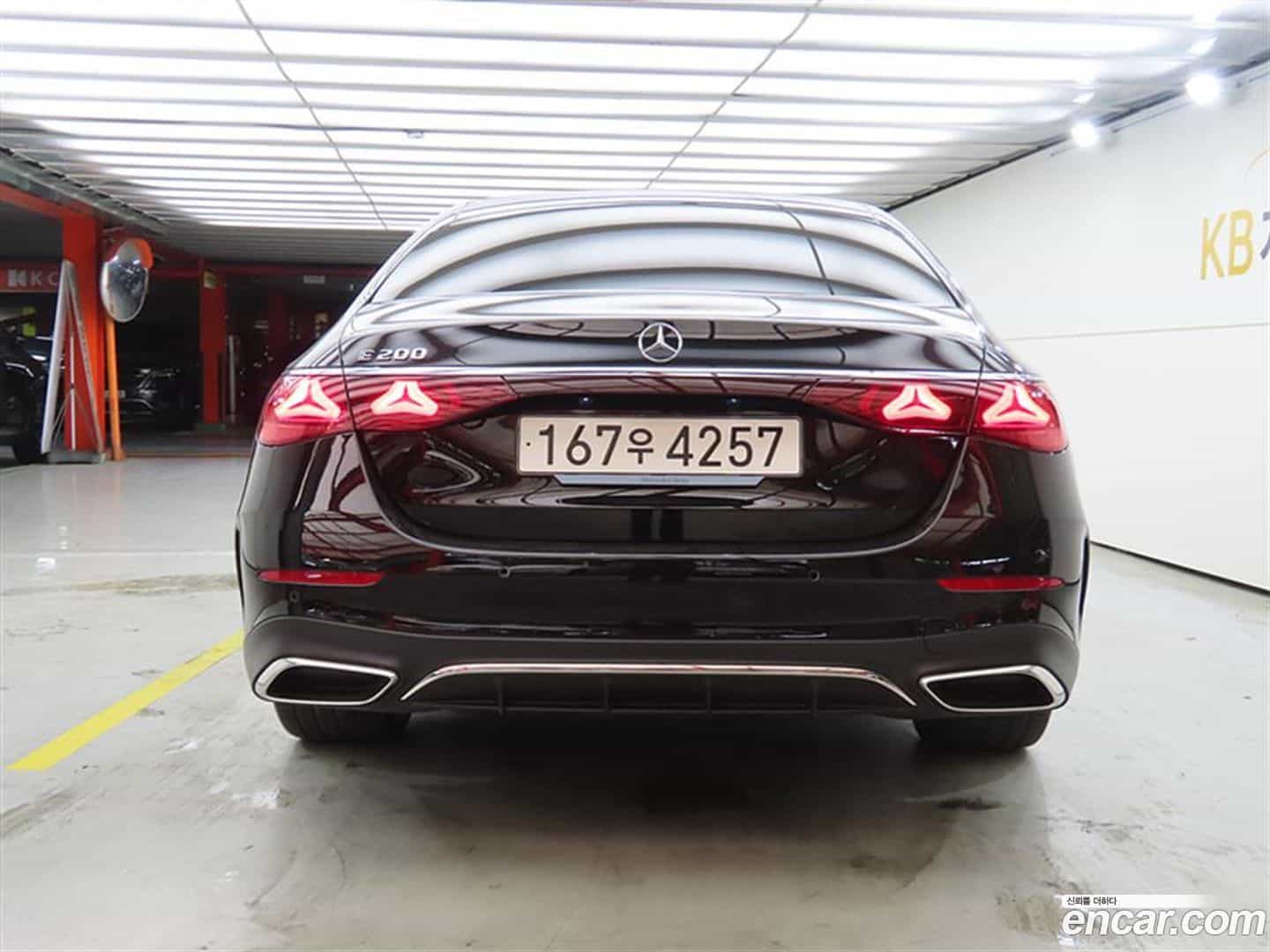 E-Class Mercedes-Benz 2025.9-OUTER-003
