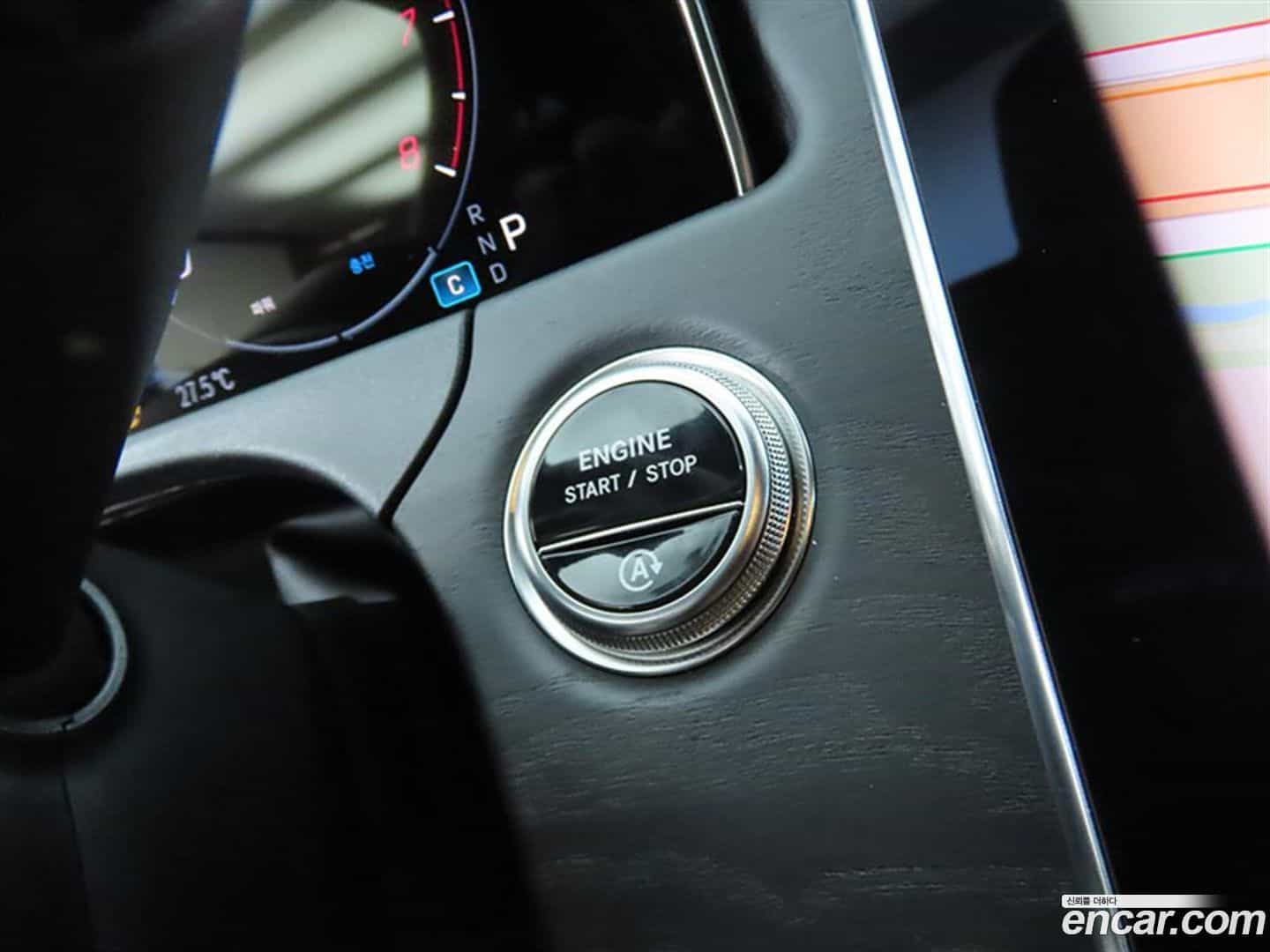 E-Class Mercedes-Benz 2025.9-OPTION-016