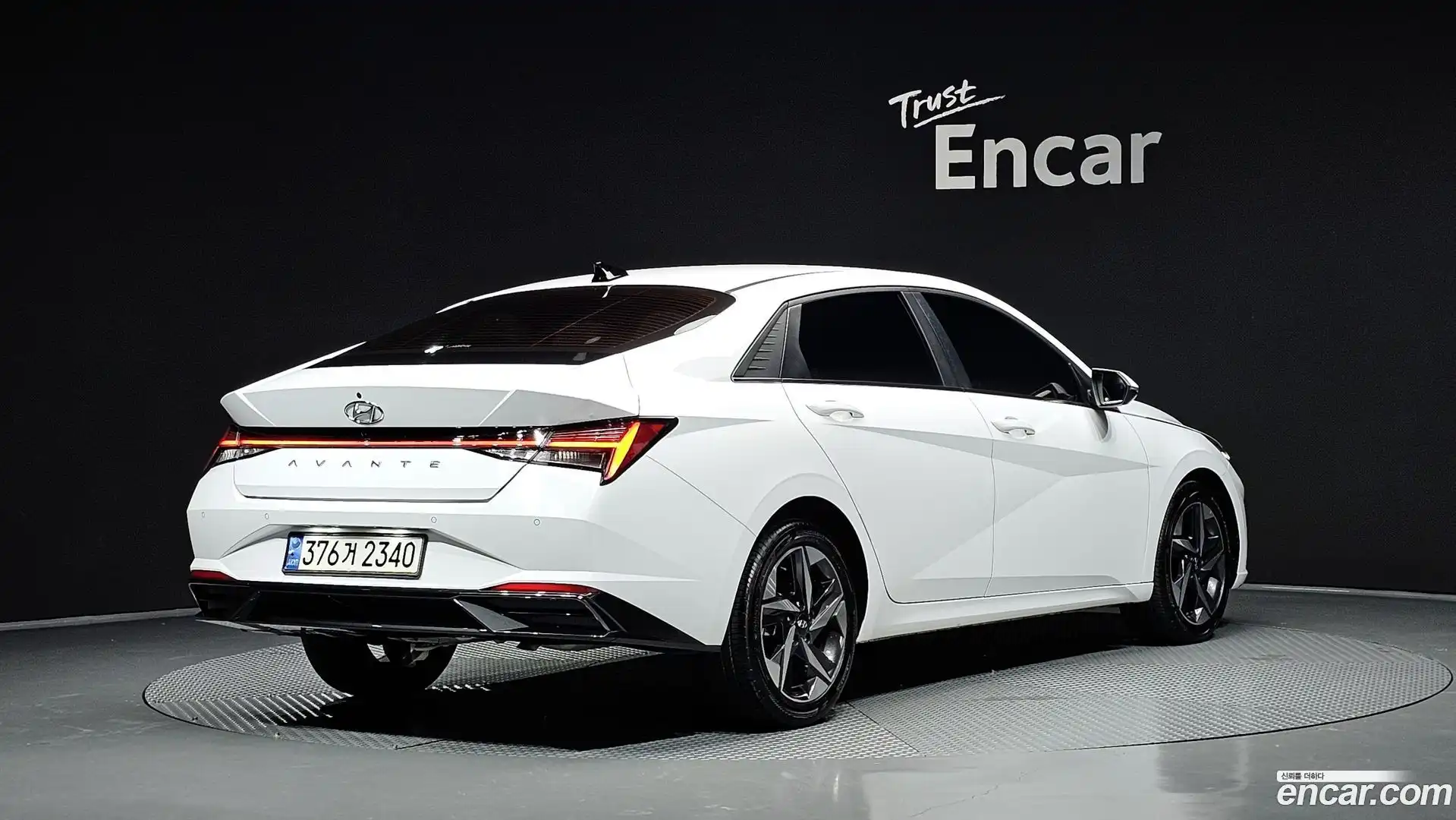 AVANTE Hyundai 2022.2-OUTER-002