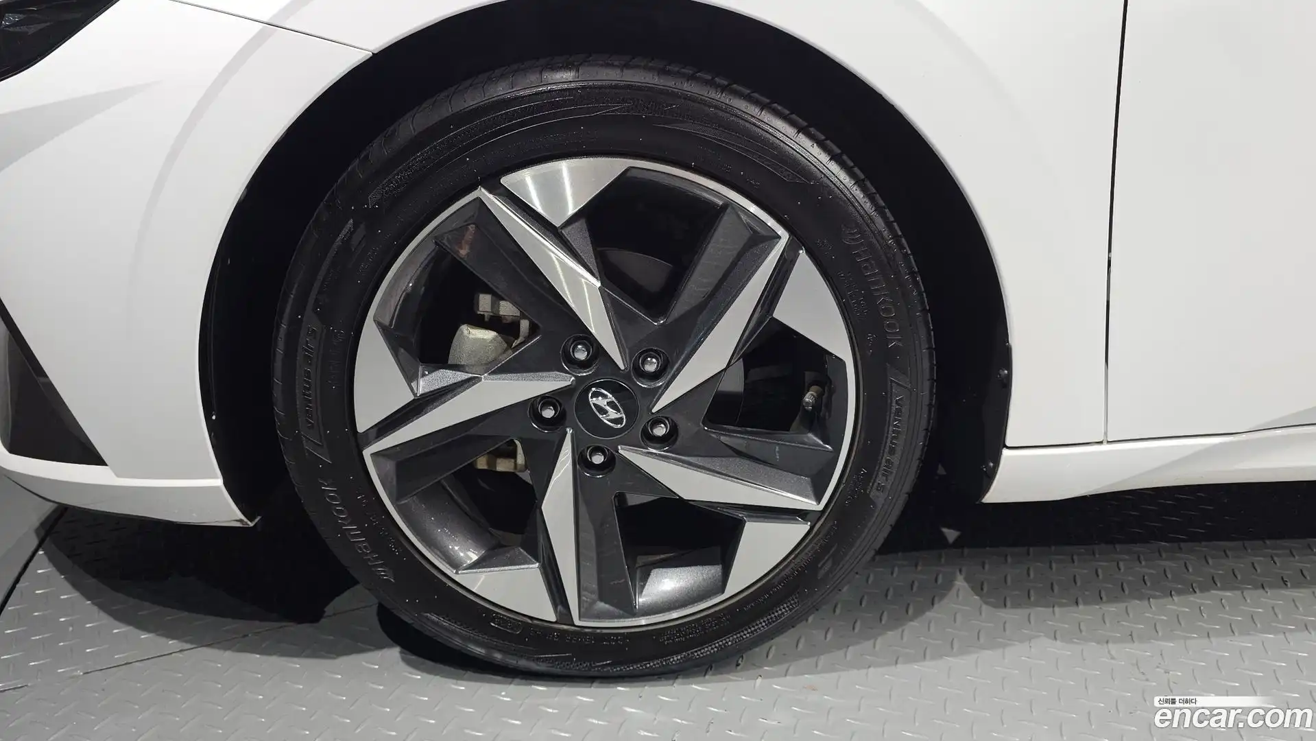 AVANTE Hyundai 2022.2-OUTER-005