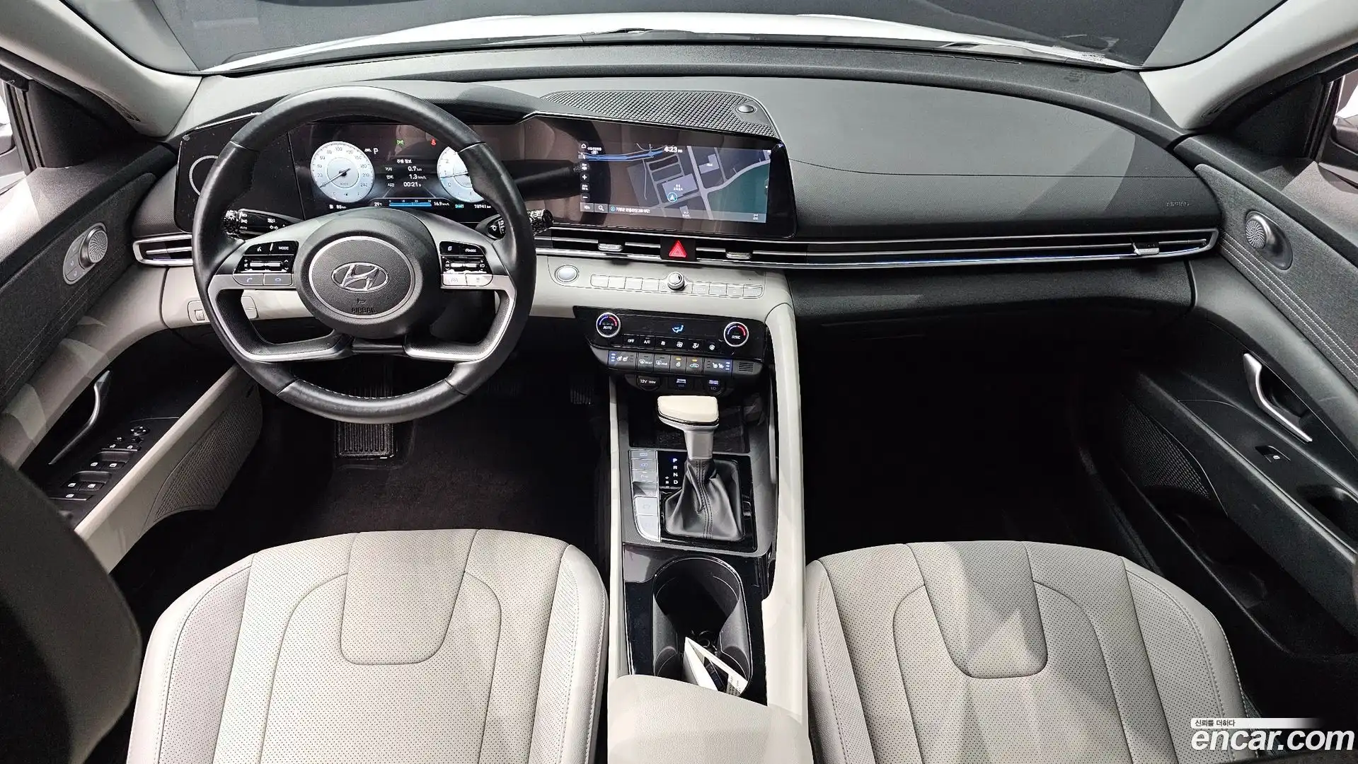 AVANTE Hyundai 2022.2-INNER-007