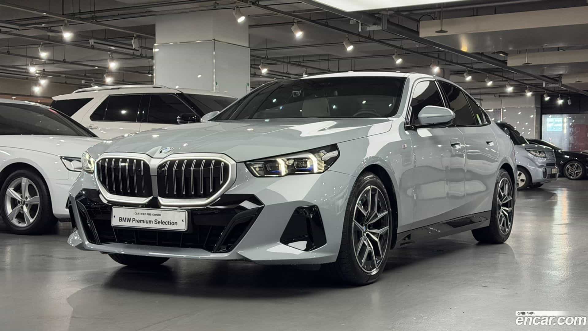 5-Series BMW 2025.9-OUTER-001