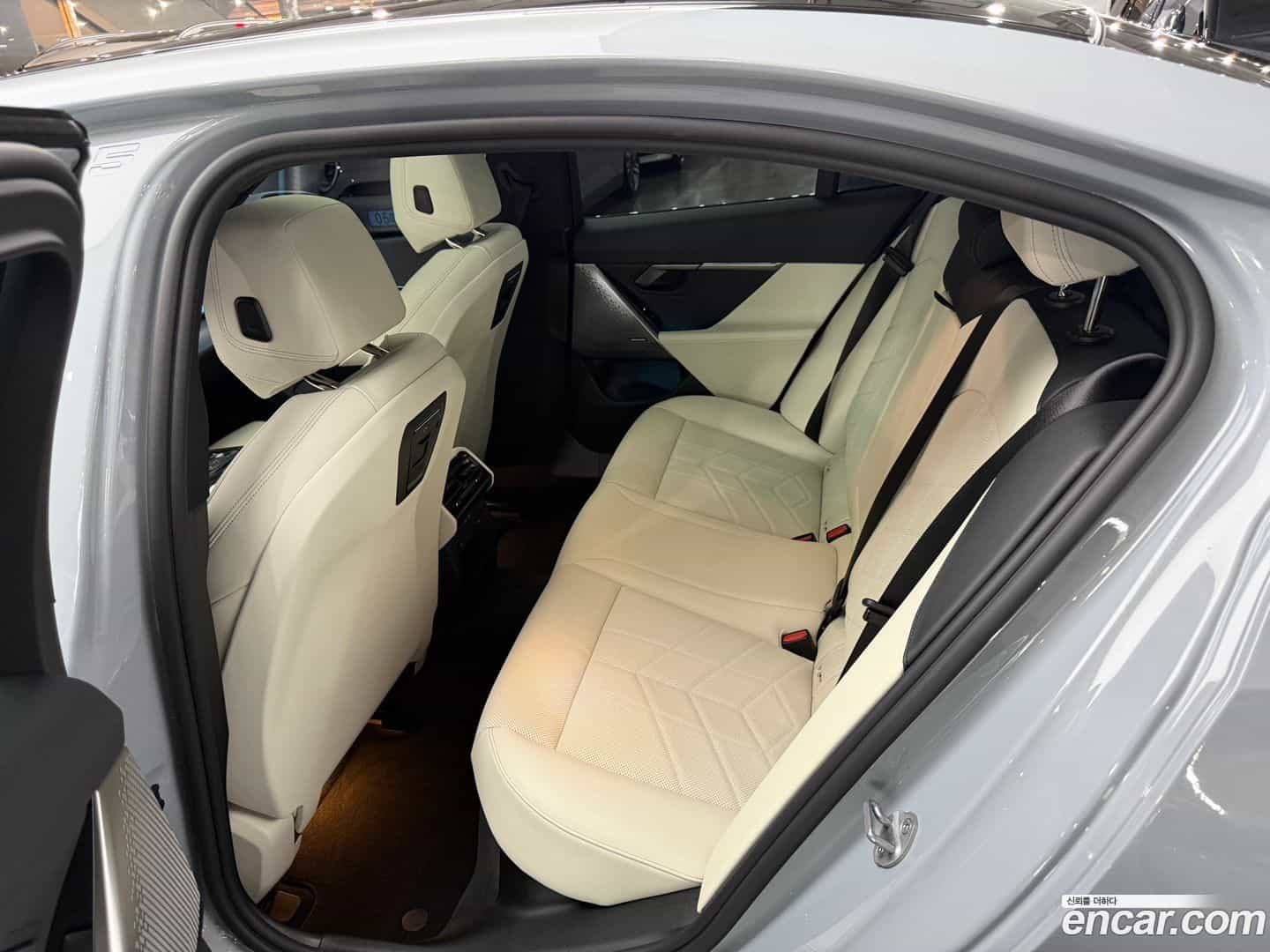 5-Series BMW 2025.9-OPTION-019