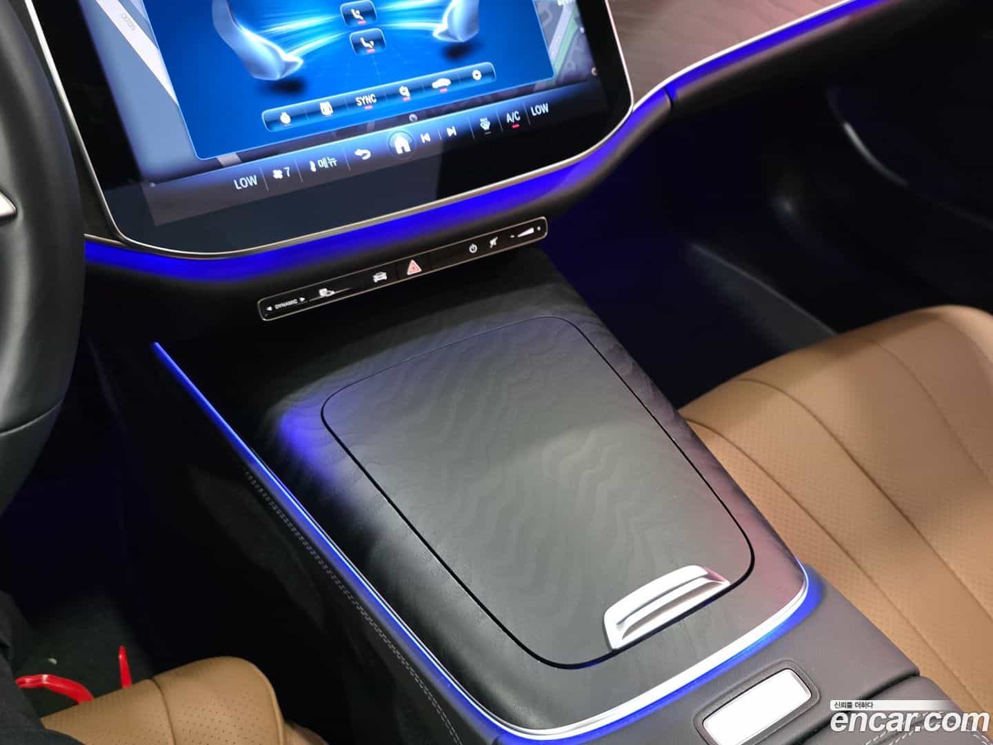 E-Class Mercedes-Benz 2025.6-INNER-009