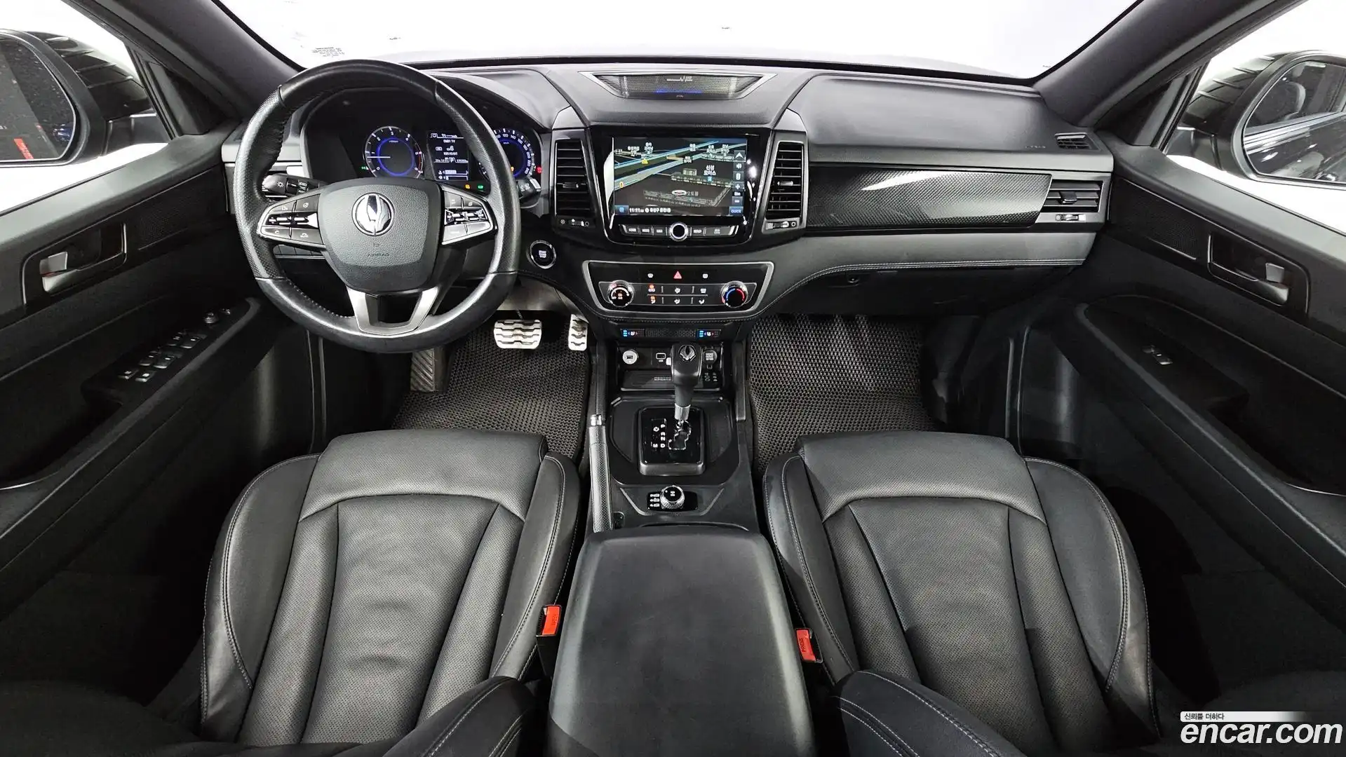 Rexton KG Mobility 2021.0-INNER-007