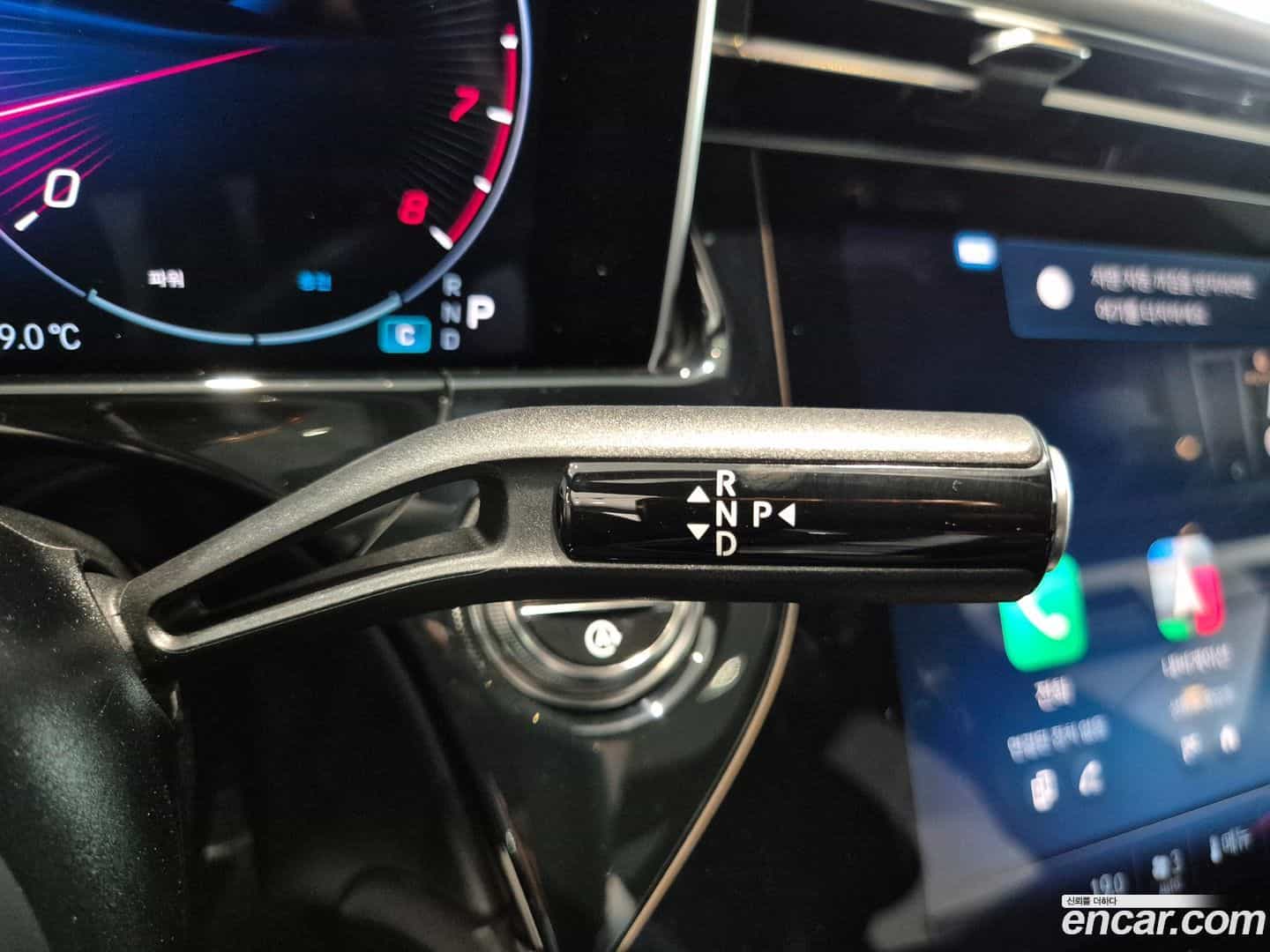 E-Class Mercedes-Benz 2025.11-INNER-009