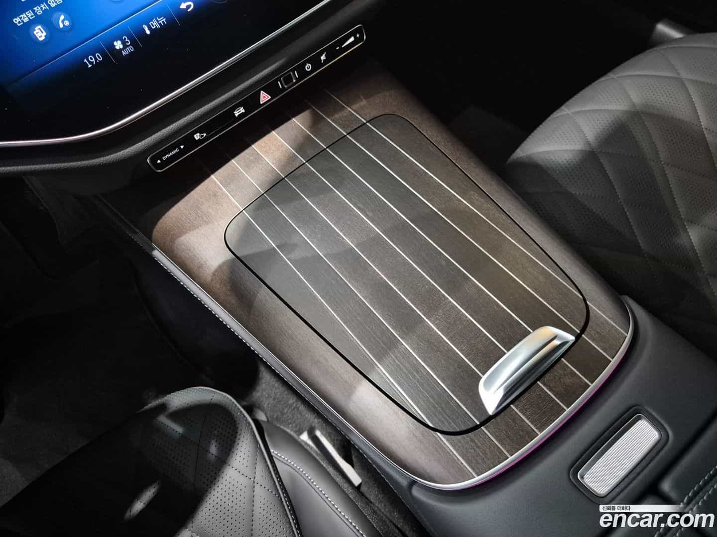 E-Class Mercedes-Benz 2025.11-OPTION-017