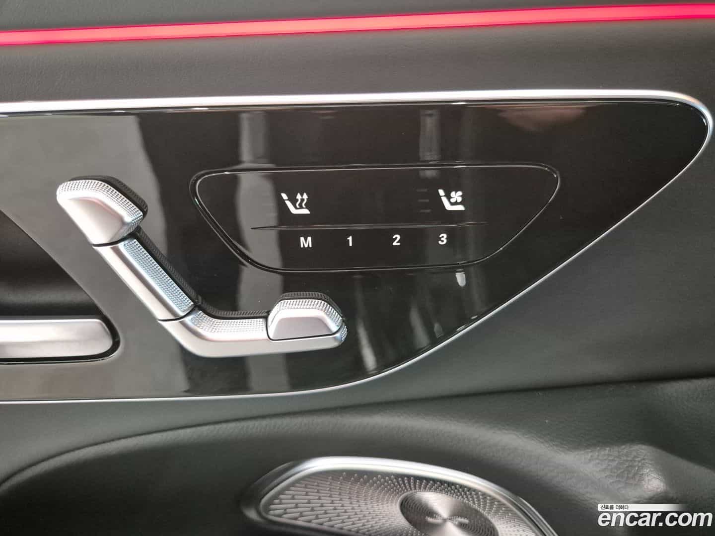 E-Class Mercedes-Benz 2025.11-OPTION-019