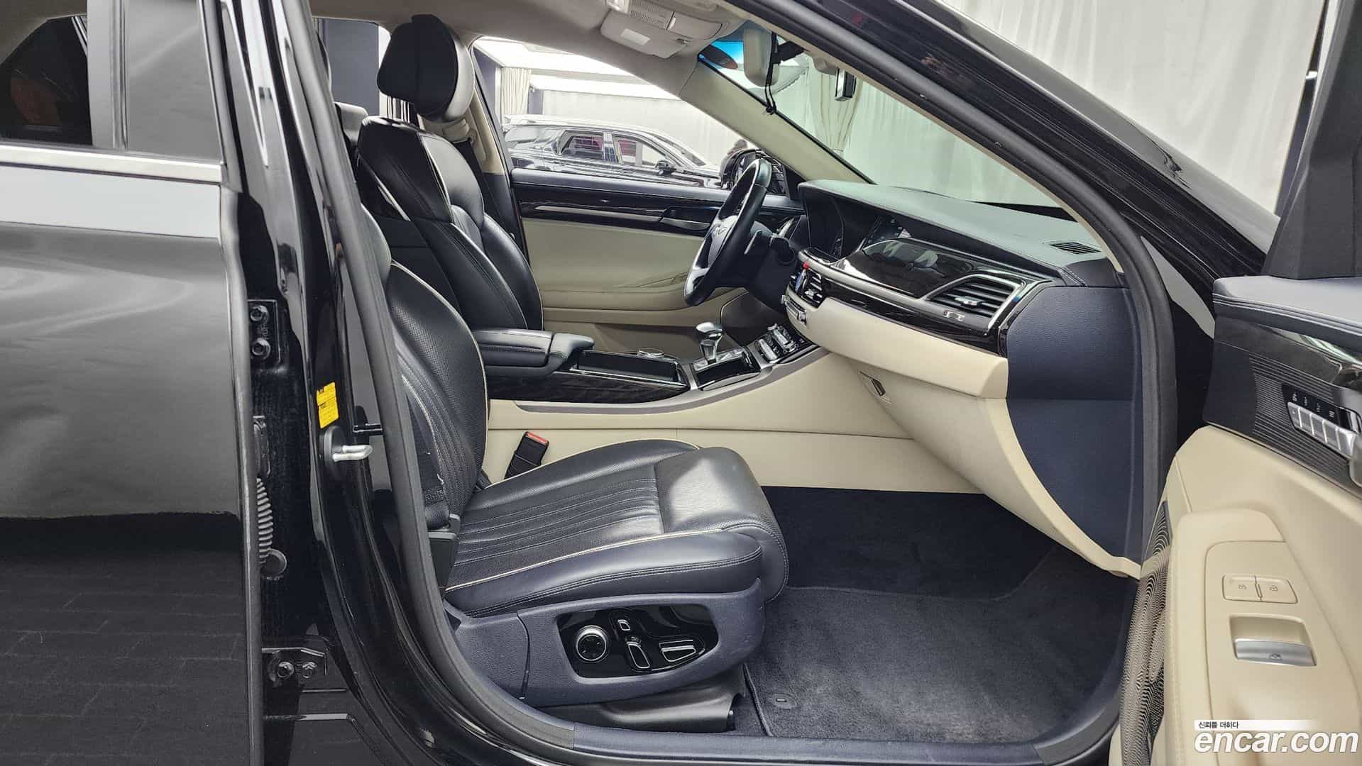 EQ900 Genesis 2016.2-OPTION-015