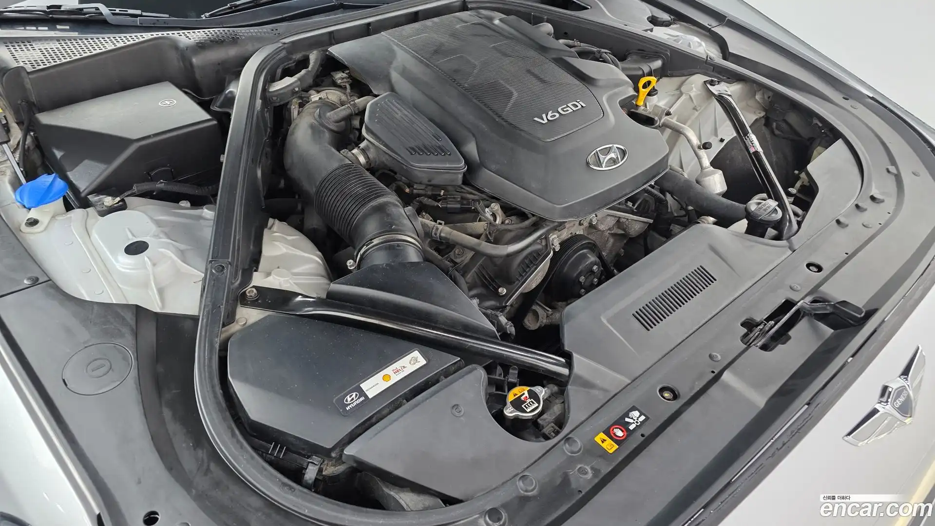 Genesis Hyundai 2014.9-OUTER-006