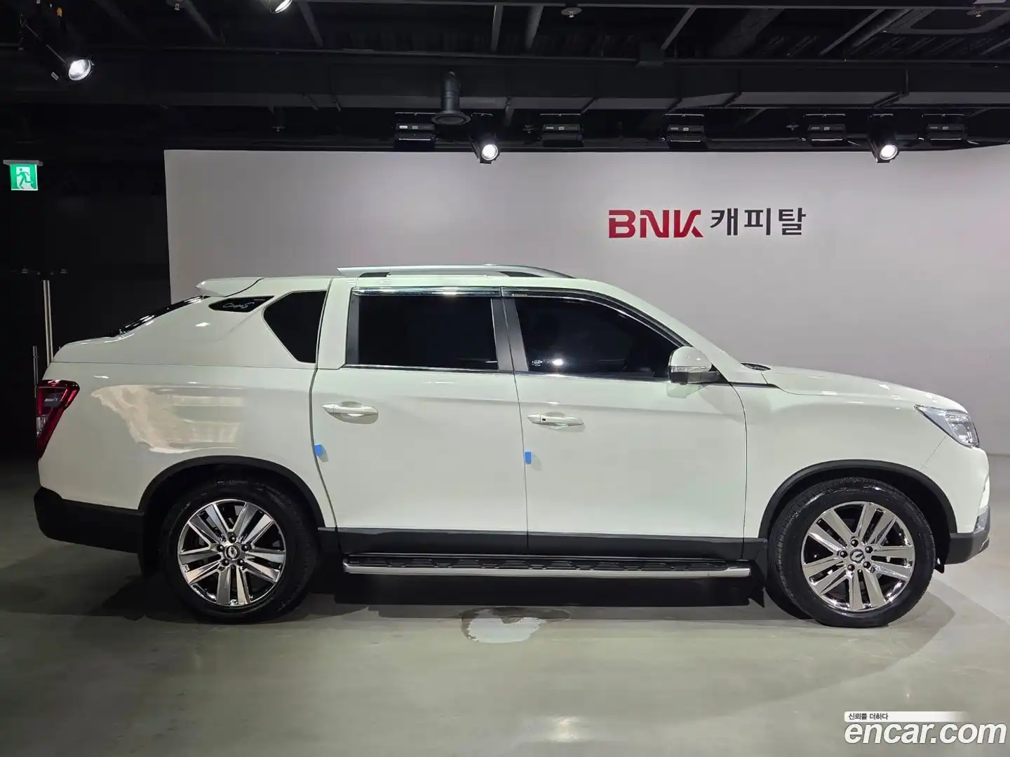 Rexton KG Mobility 2019.2-INNER-008