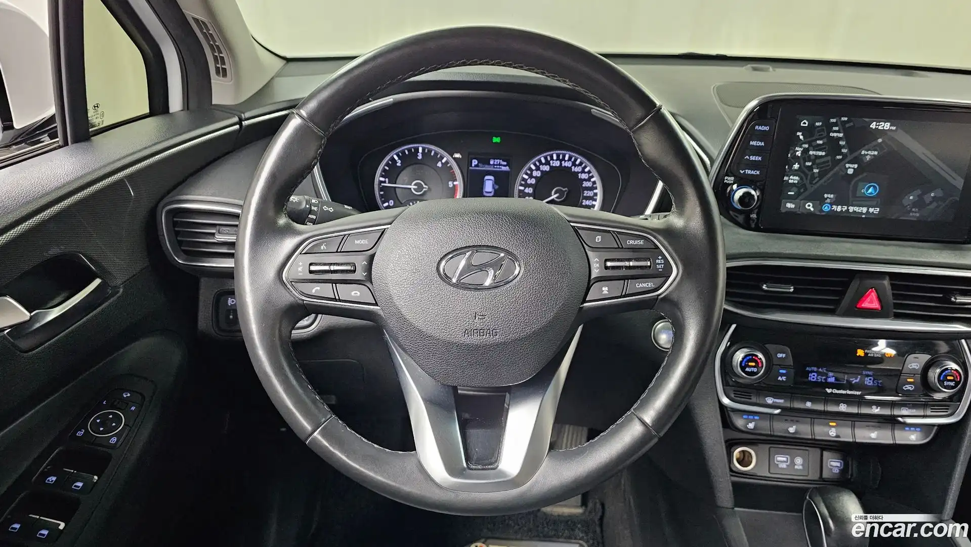 Santafe Hyundai 2018.8-OPTION-017