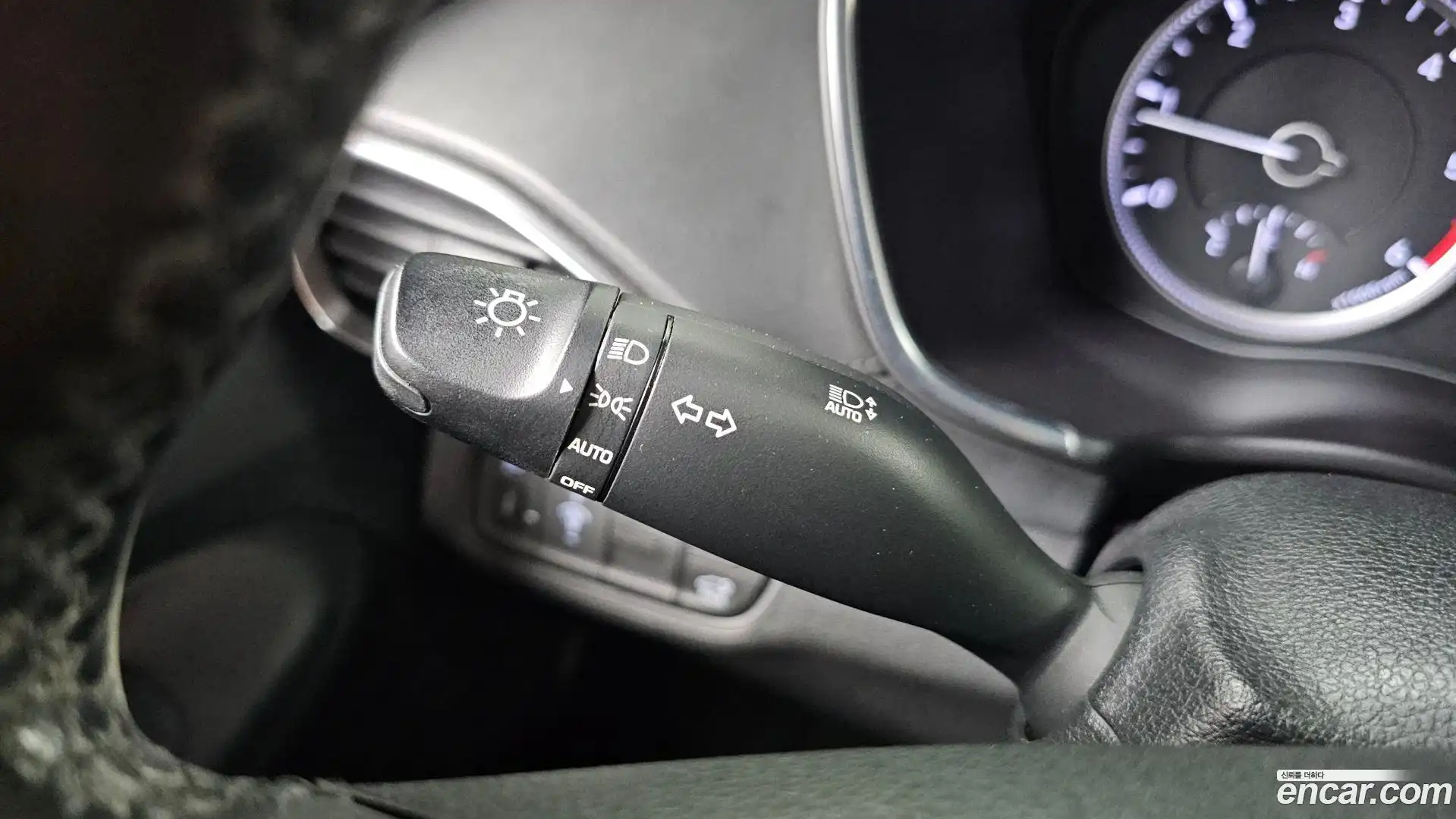 Santafe Hyundai 2018.8-OPTION-019