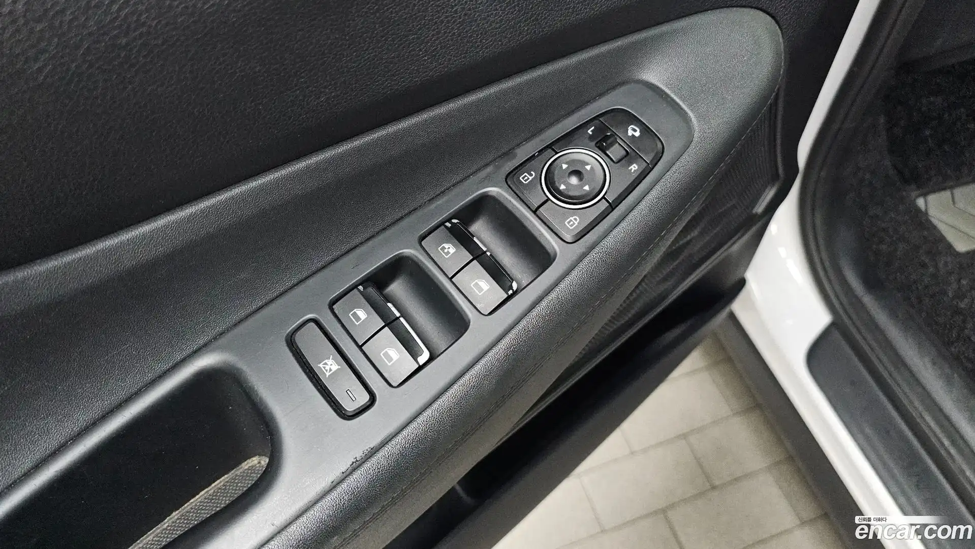Santafe Hyundai 2018.8-OPTION-042