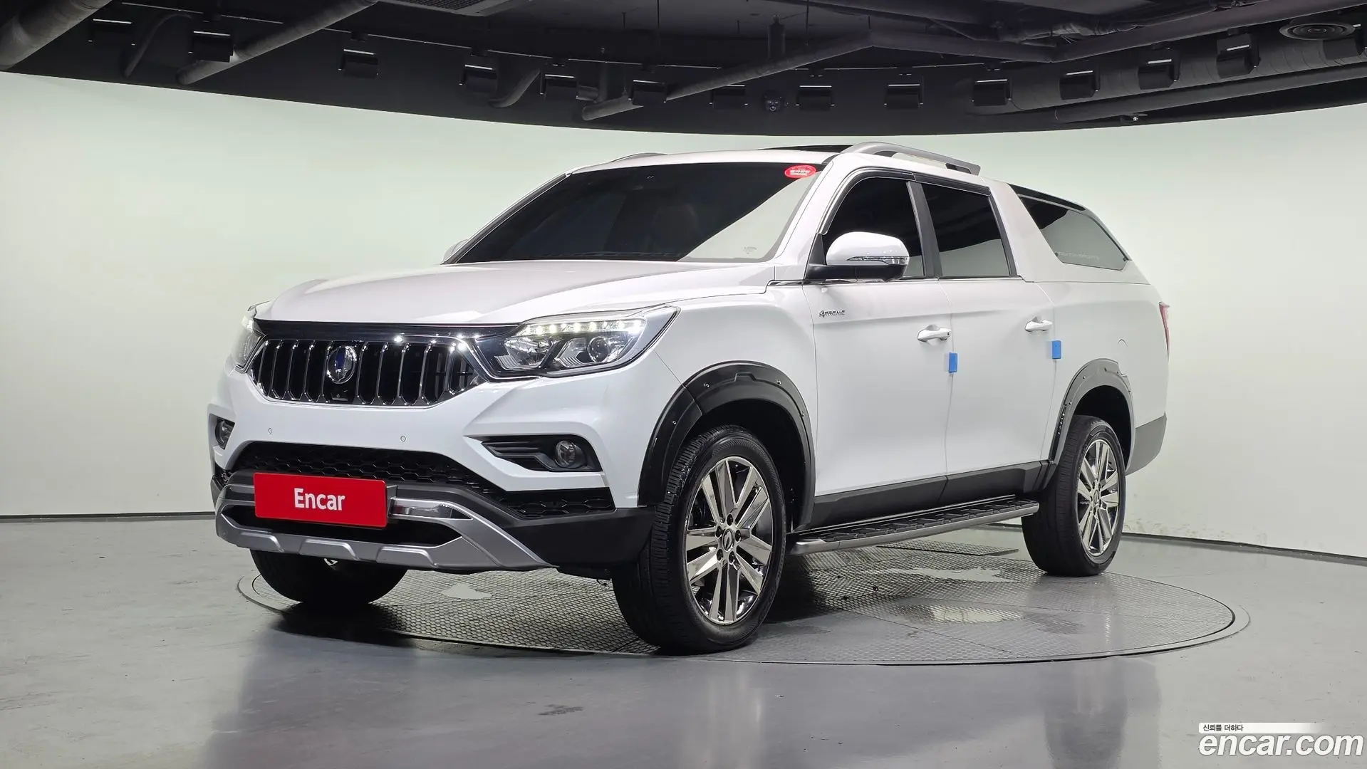 Main__Slider__Photo:Rexton KG Mobility 2019.0-0