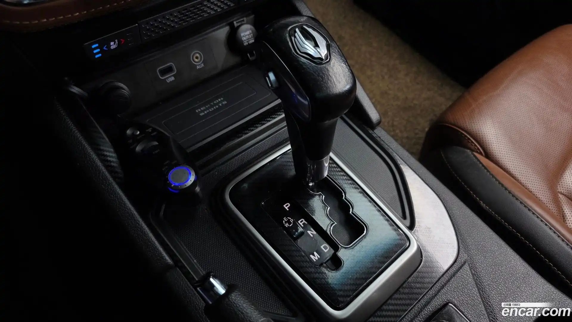 Rexton KG Mobility 2019.0-INNER-009