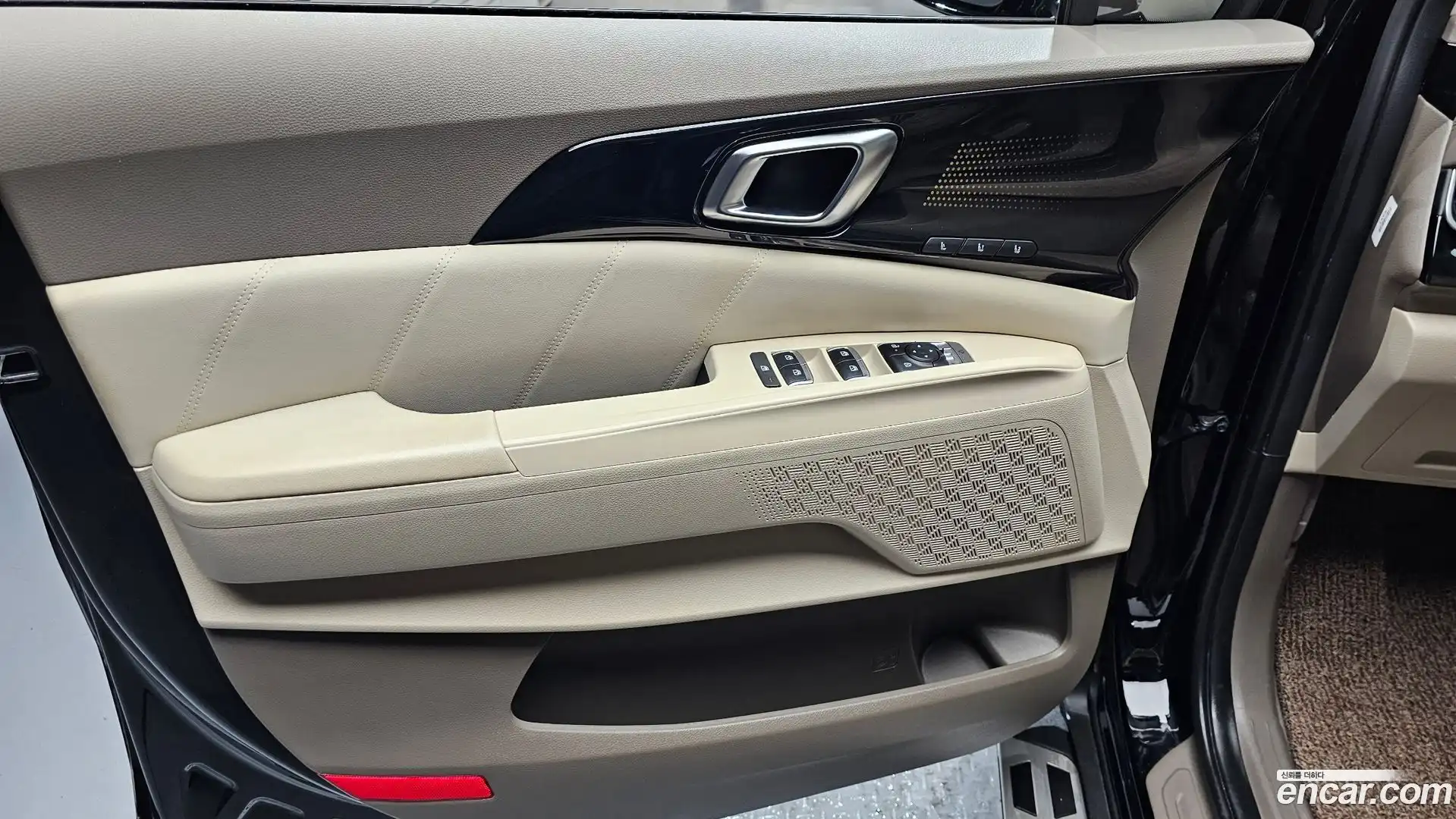Canival Kia 2025.4-INNER-034