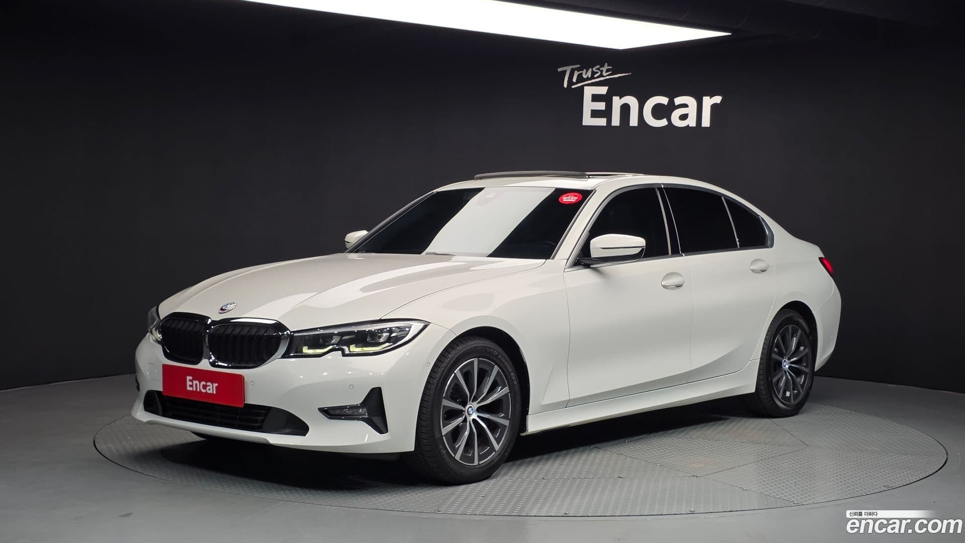 Main__Slider__Photo:3-Series BMW 2019.11-0