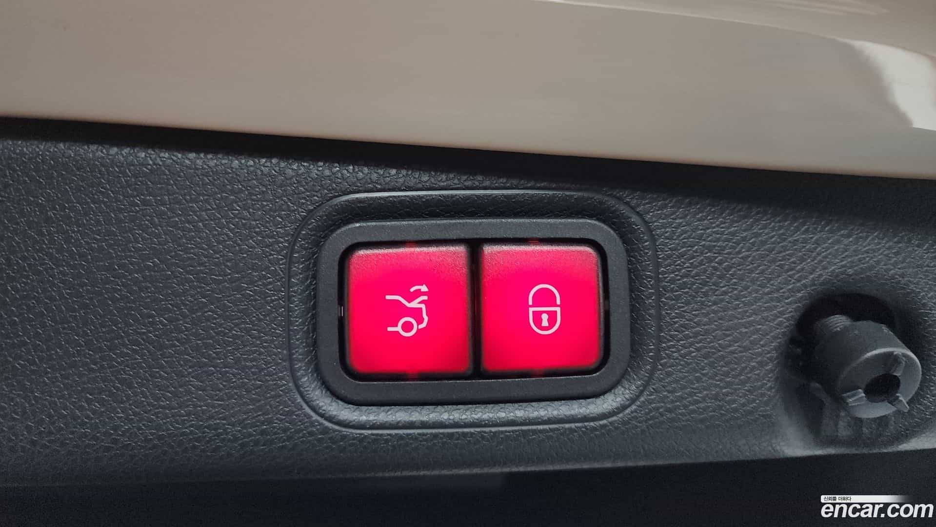E-Class Mercedes-Benz 2017.0-OPTION-022