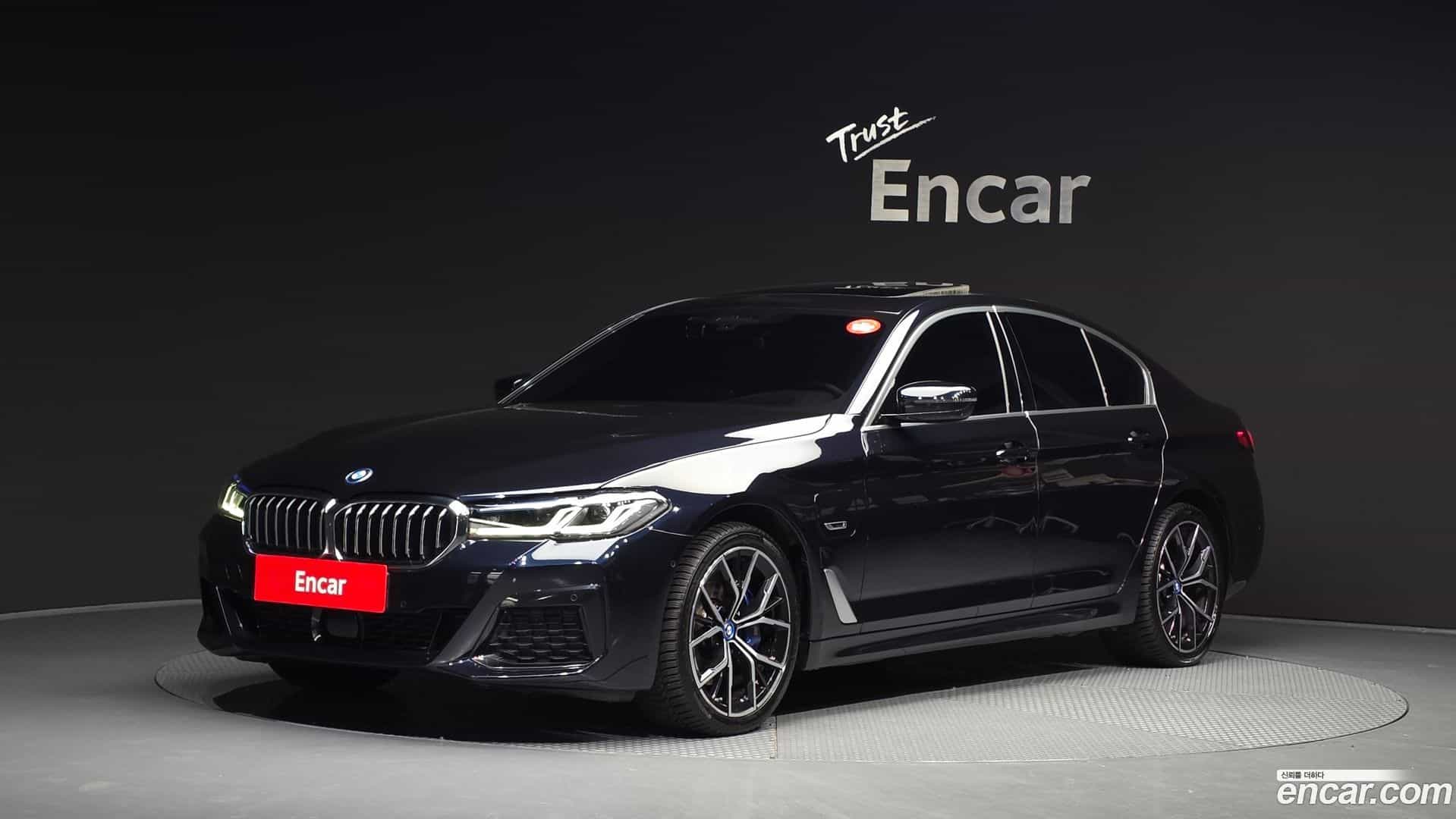 5-Series BMW 2022.4-OUTER-001
