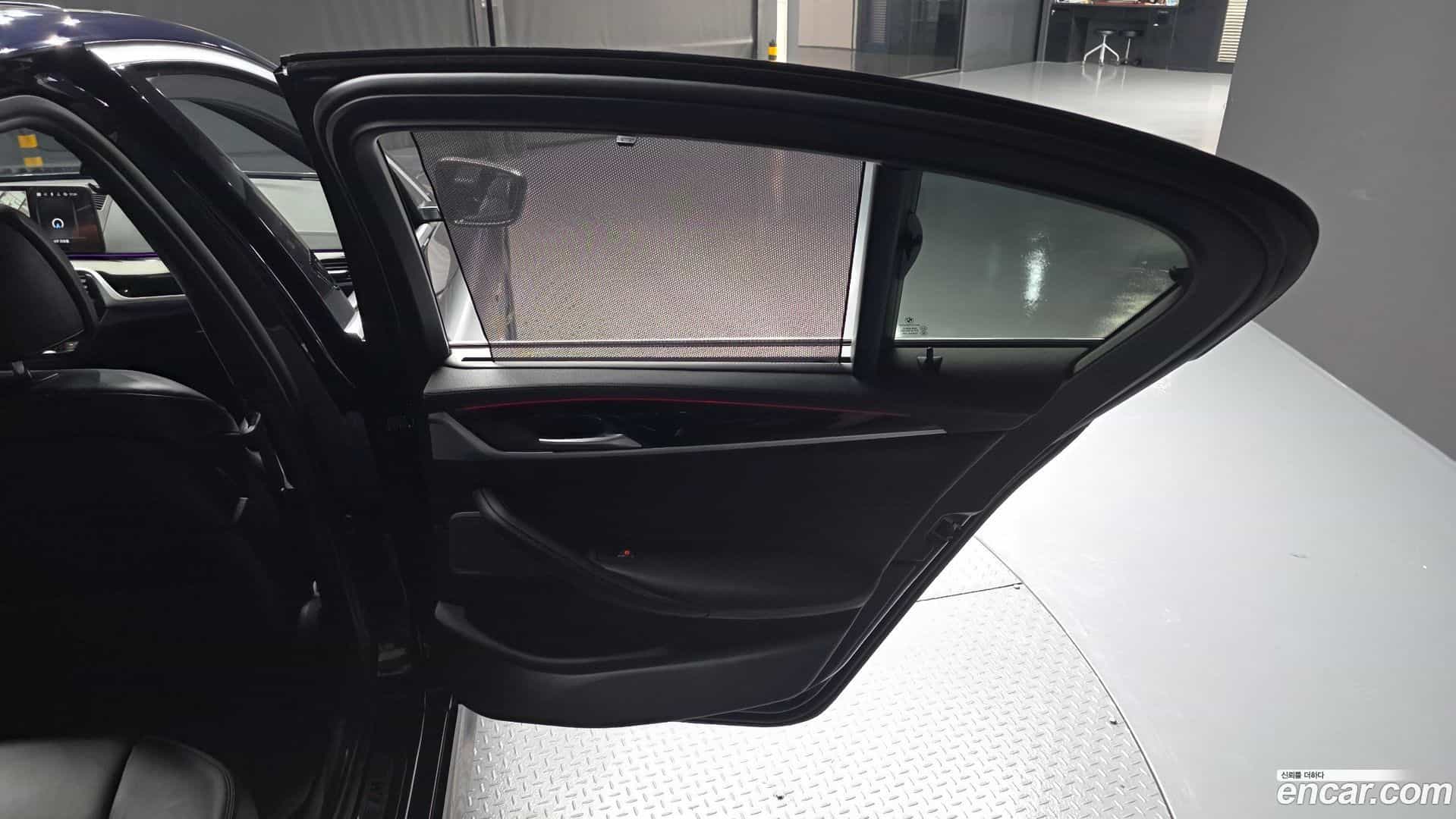 5-Series BMW 2022.4-INNER-035