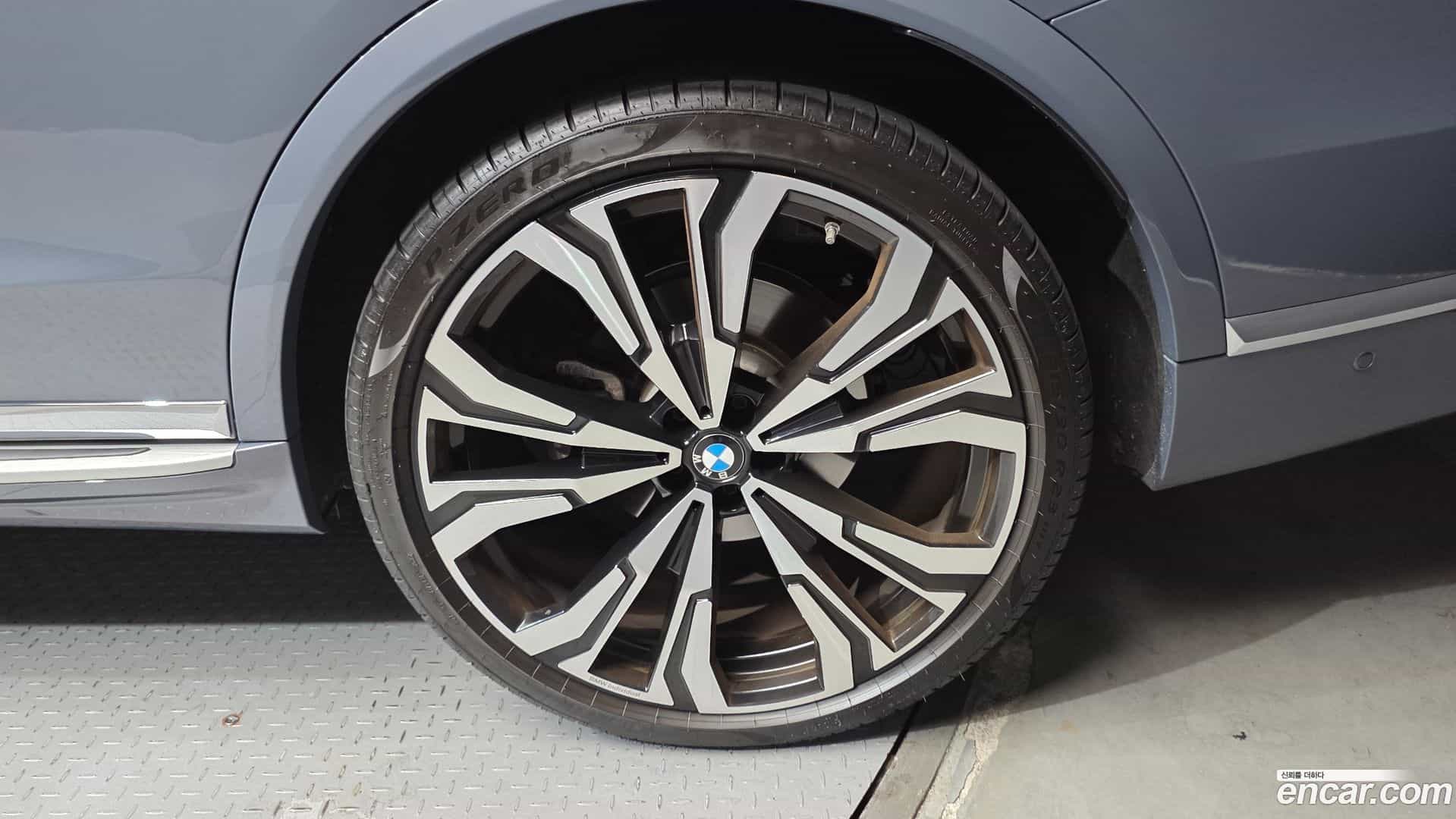 X7 BMW 2023.4-OUTER-031