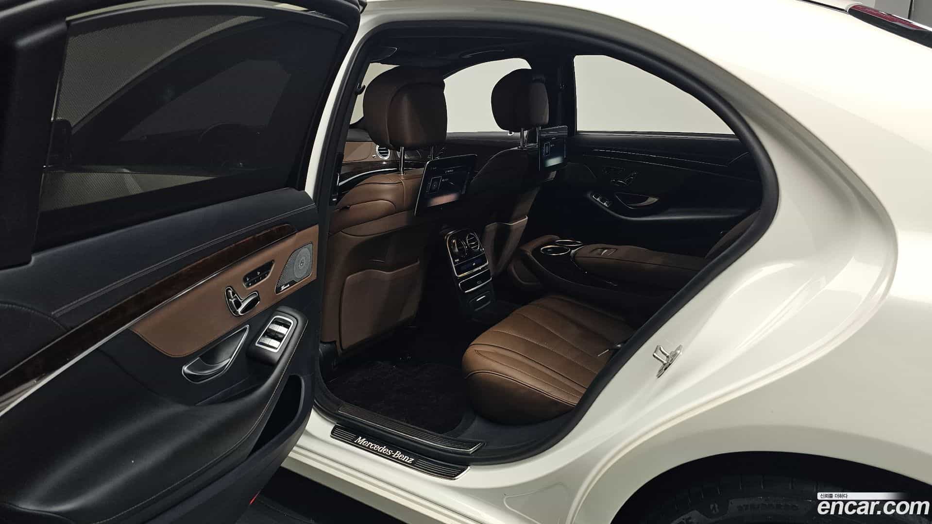 S-Class Mercedes-Benz 2018.4-INNER-036