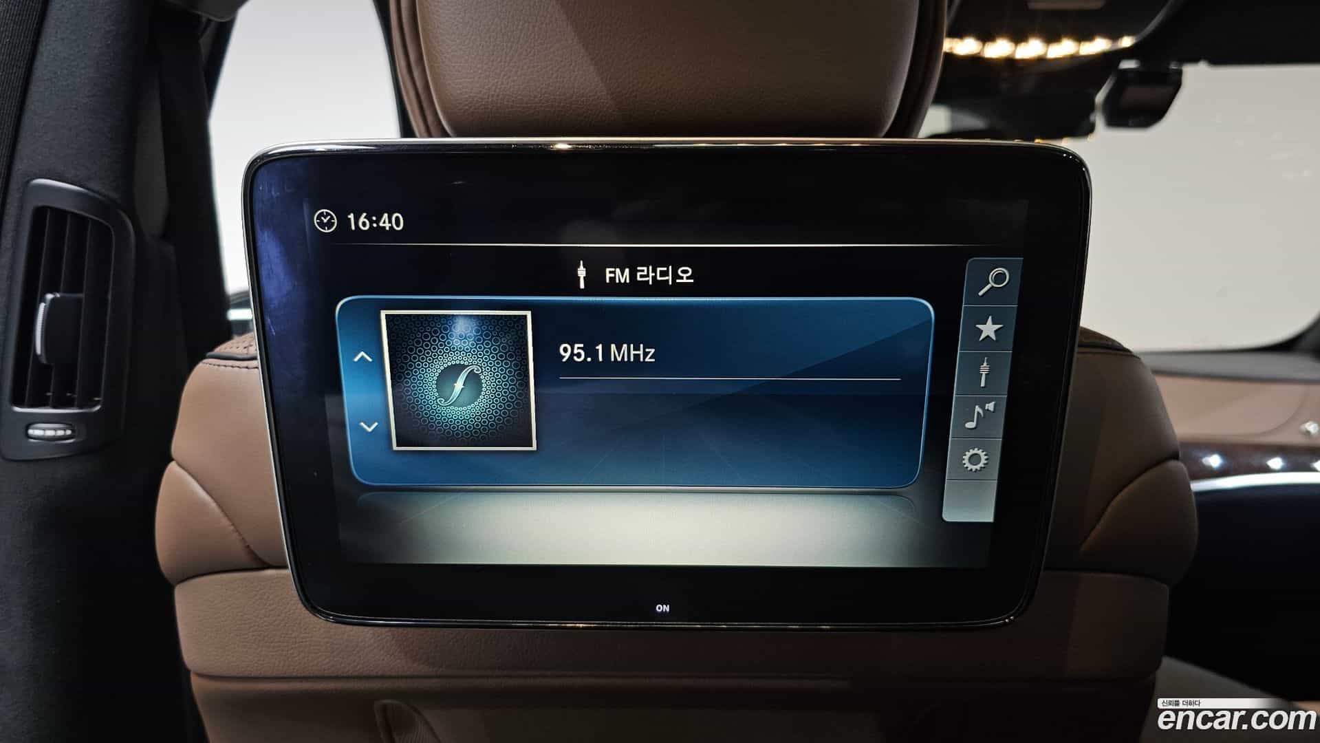 S-Class Mercedes-Benz 2018.4-OPTION-049