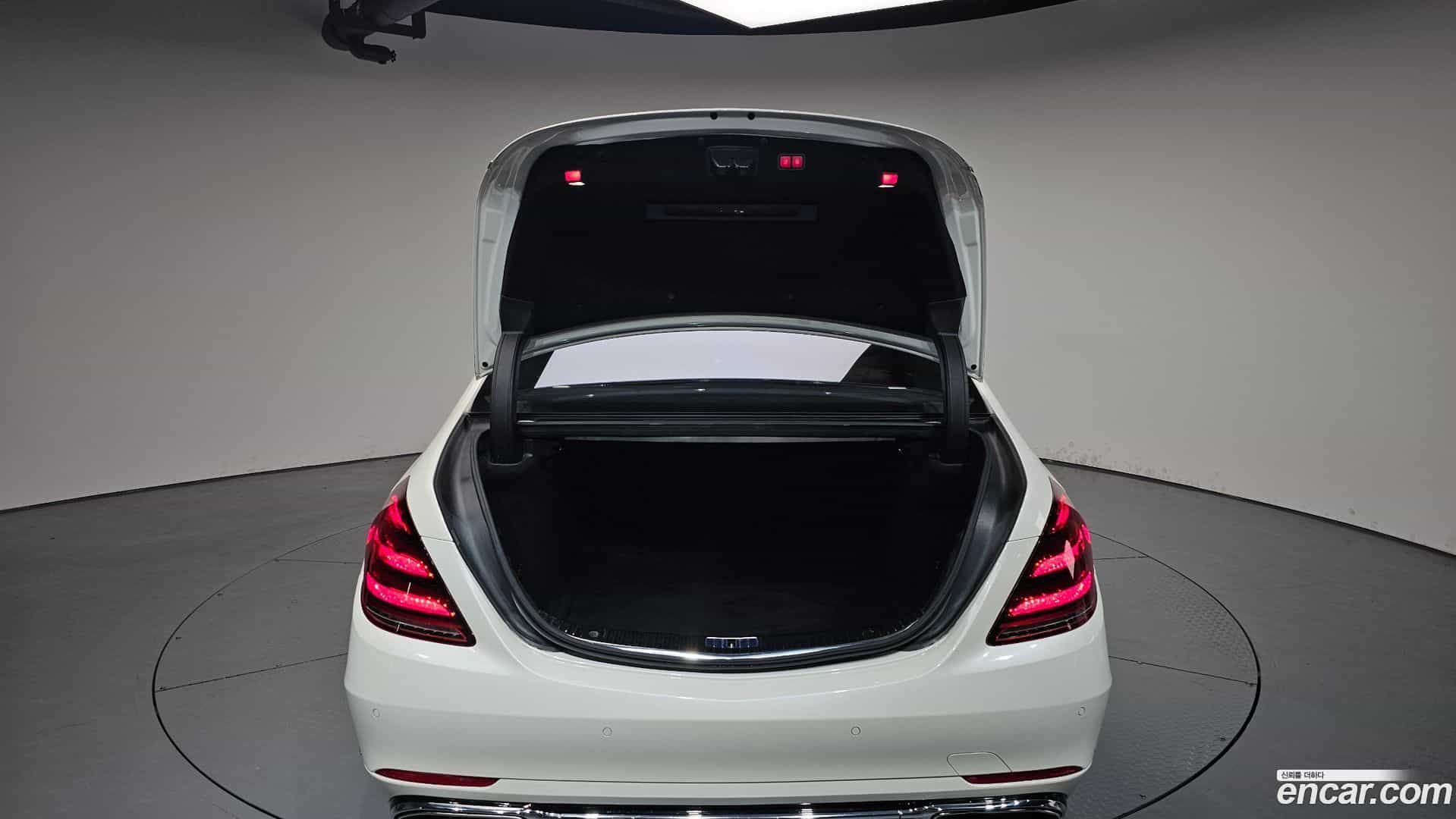 S-Class Mercedes-Benz 2018.4-OPTION-051