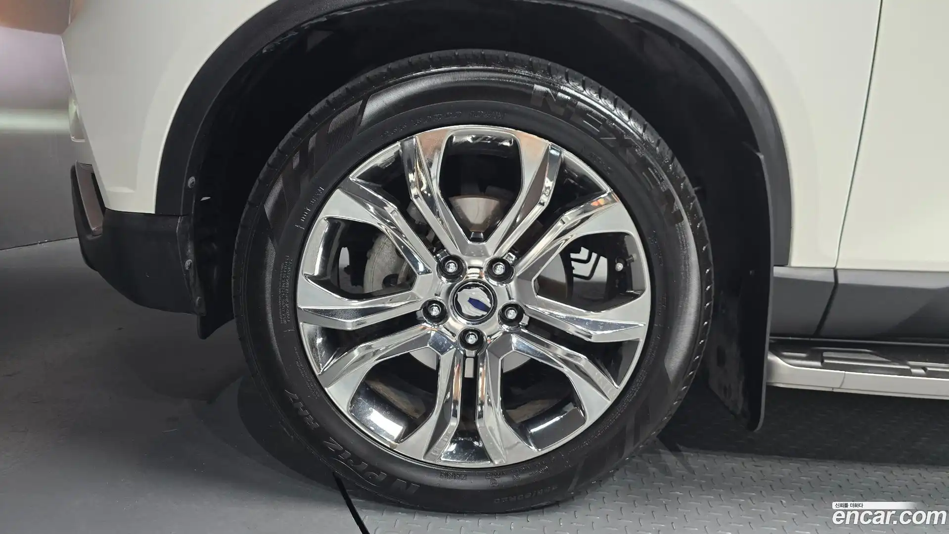 Rexton KG Mobility 2017.6-OUTER-005