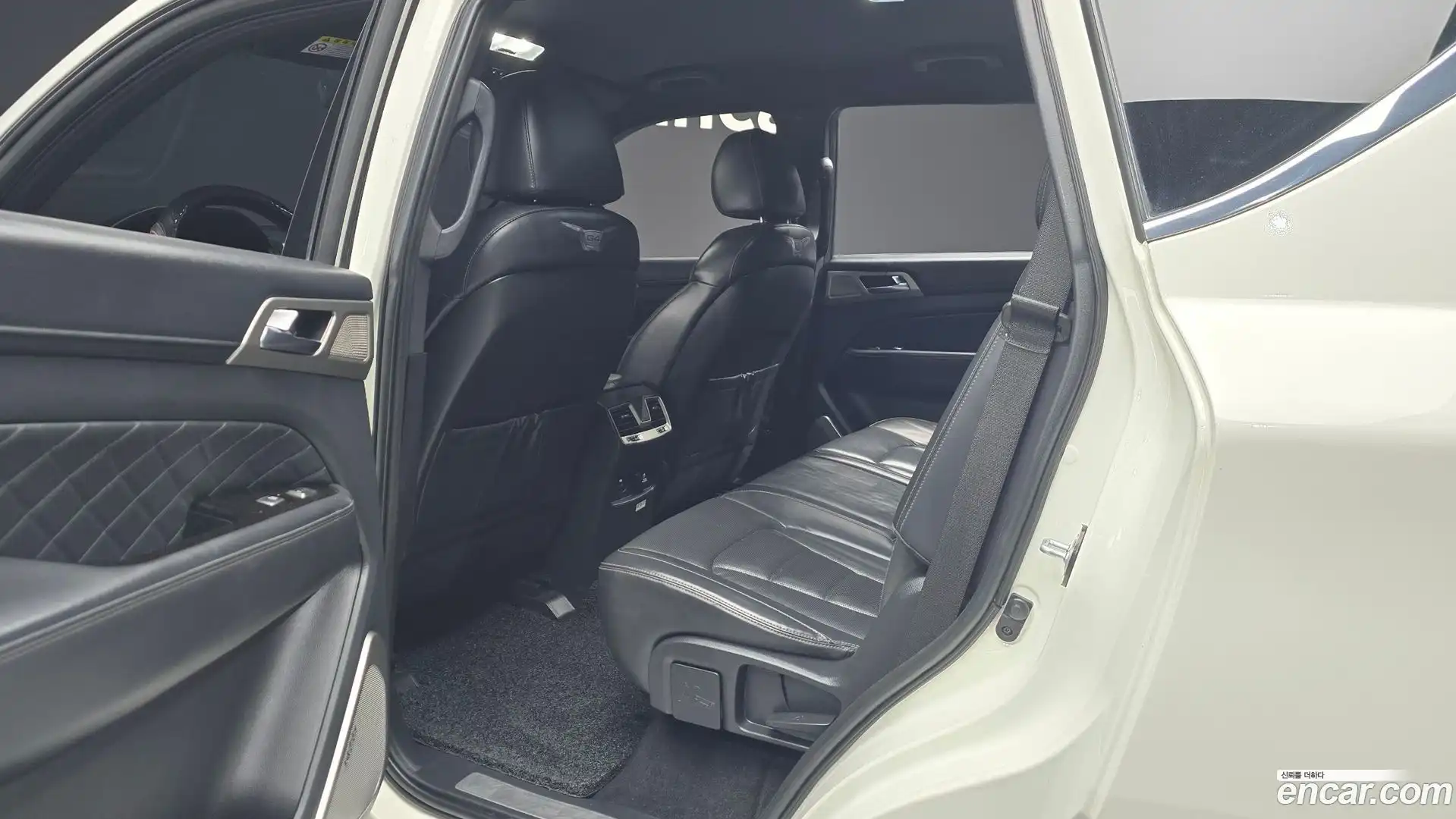 Rexton KG Mobility 2017.6-OPTION-015