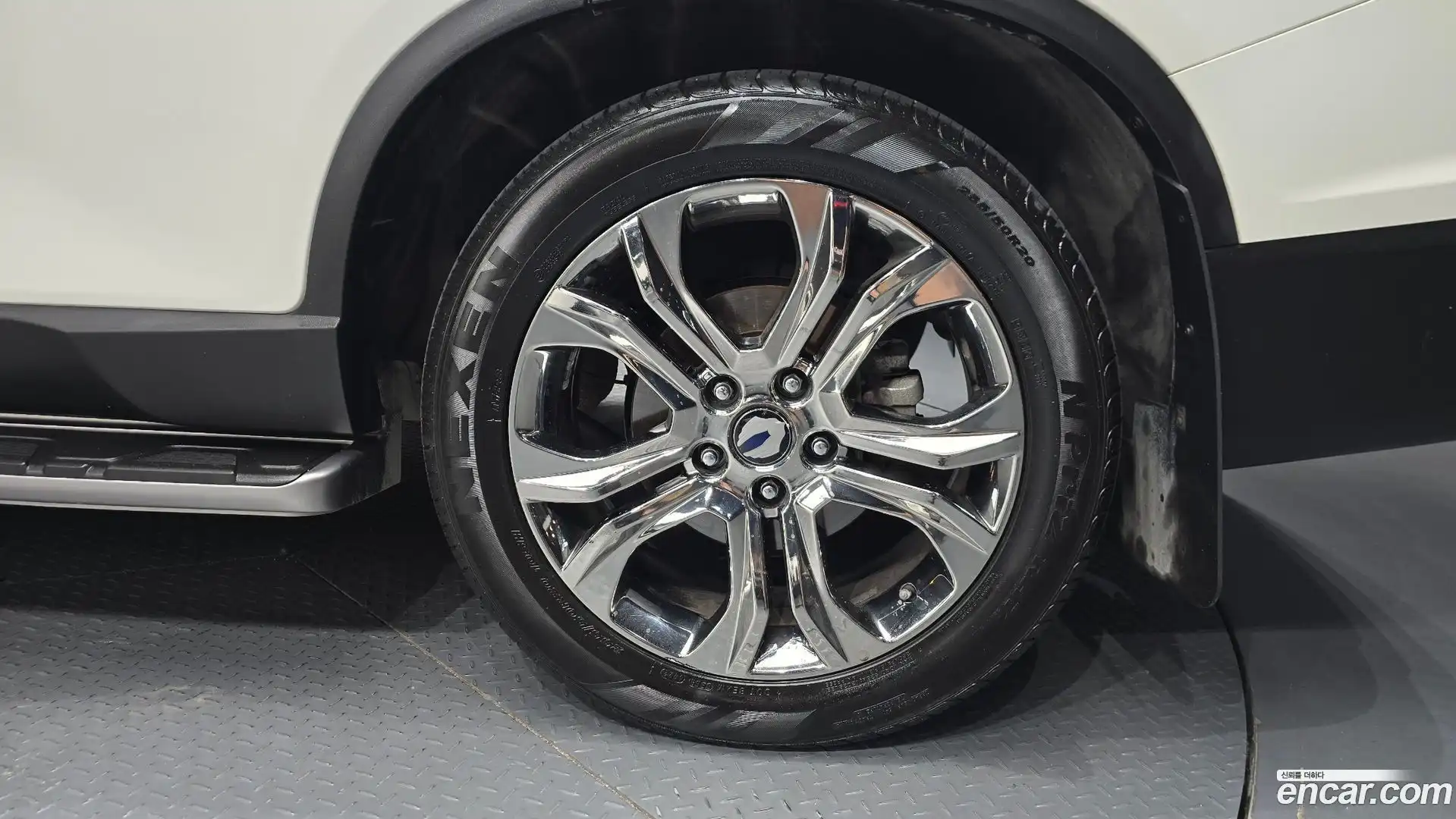 Rexton KG Mobility 2017.6-OUTER-031
