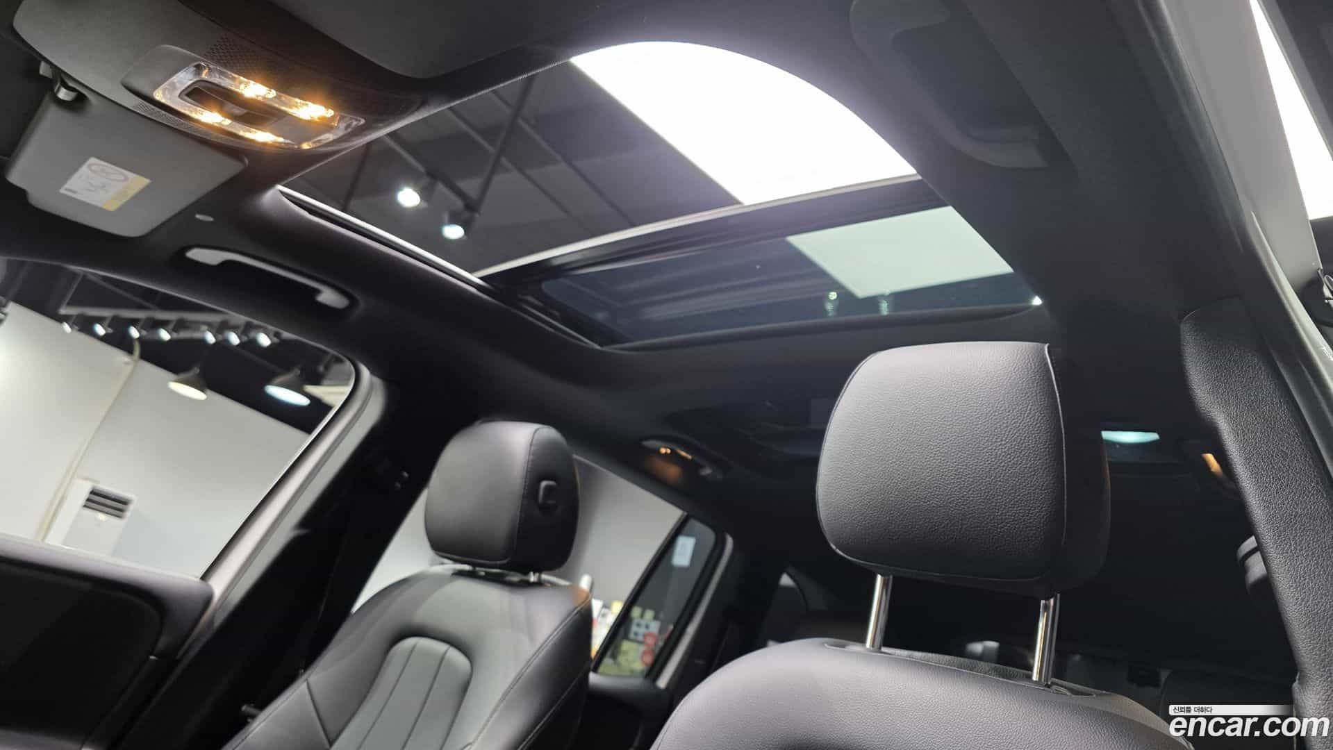 GLB-Class Mercedes-Benz 2021.1-OPTION-024