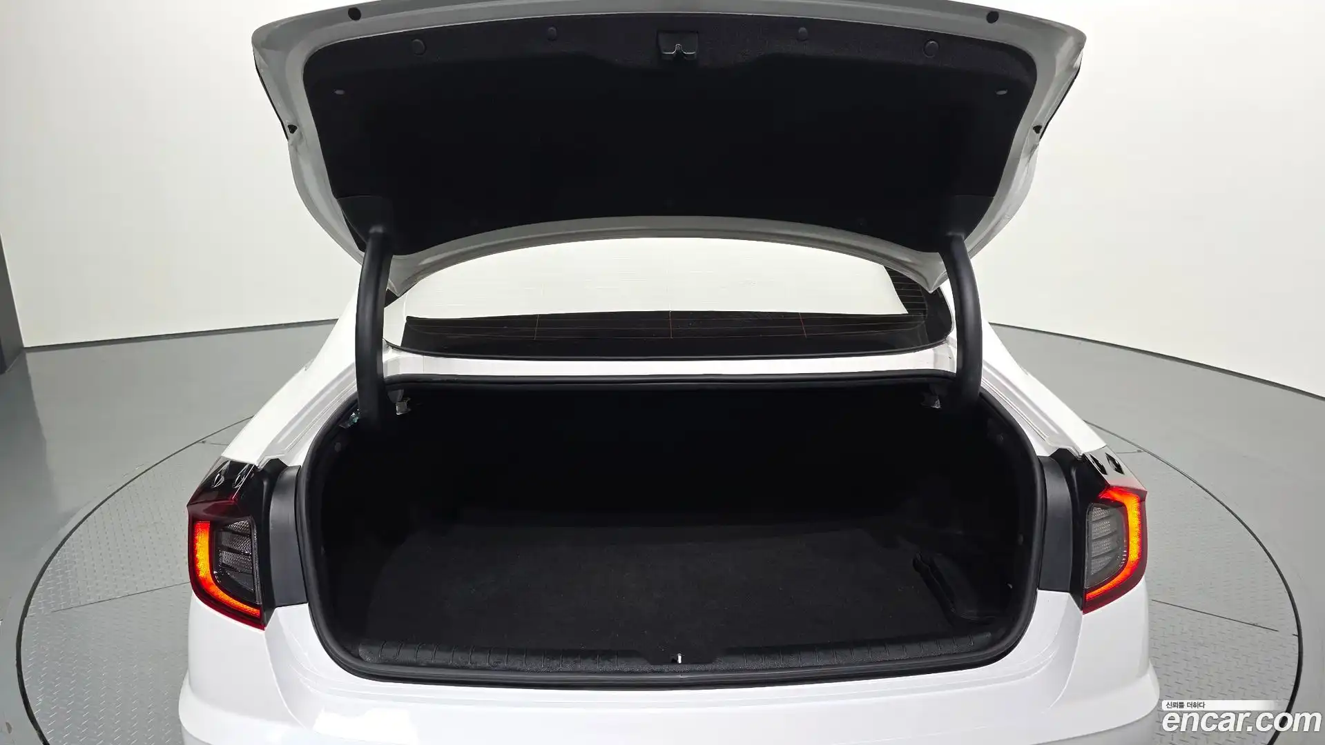 Sonata Hyundai 2019.7-OPTION-024