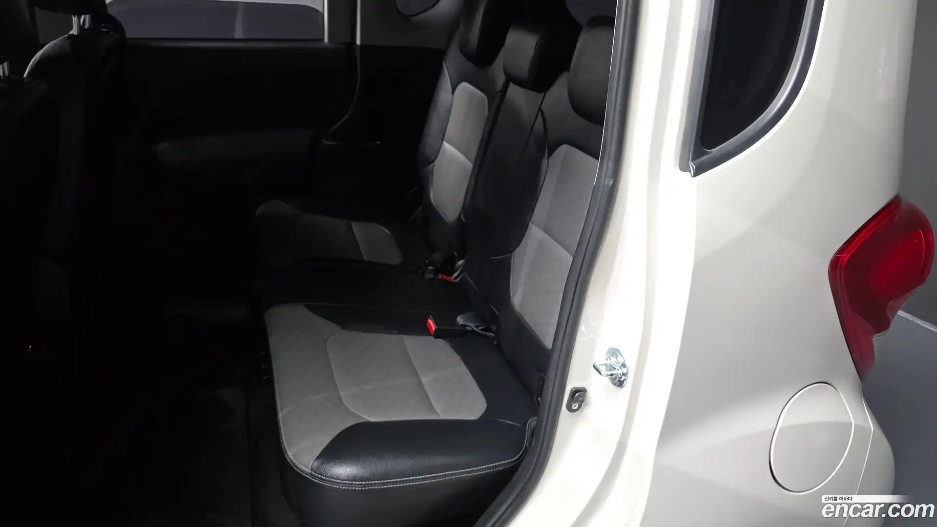RAY Kia 2022.3-INNER-036