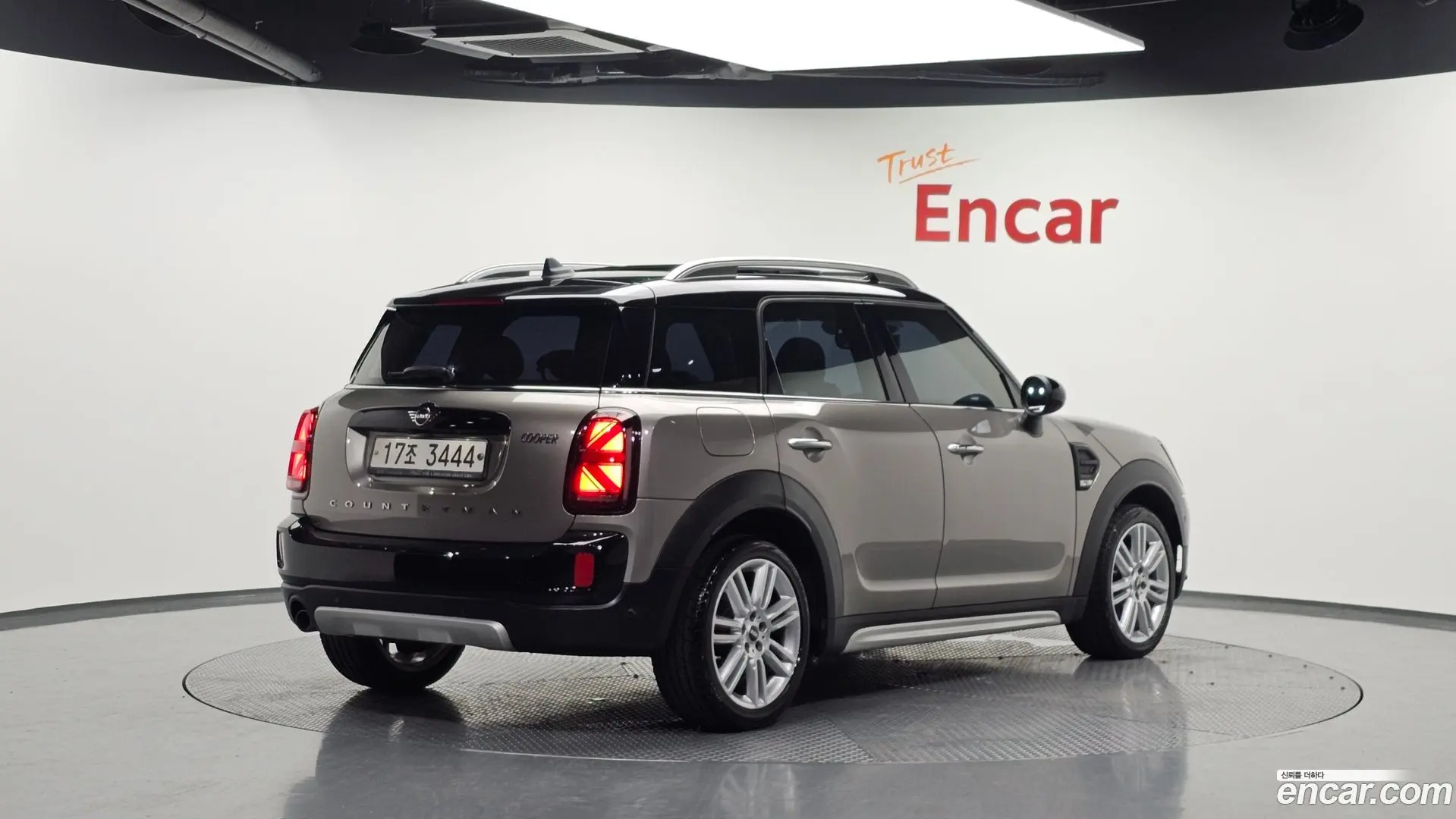 Main__Slider__Photo:Countryman Mini 2019.0-1
