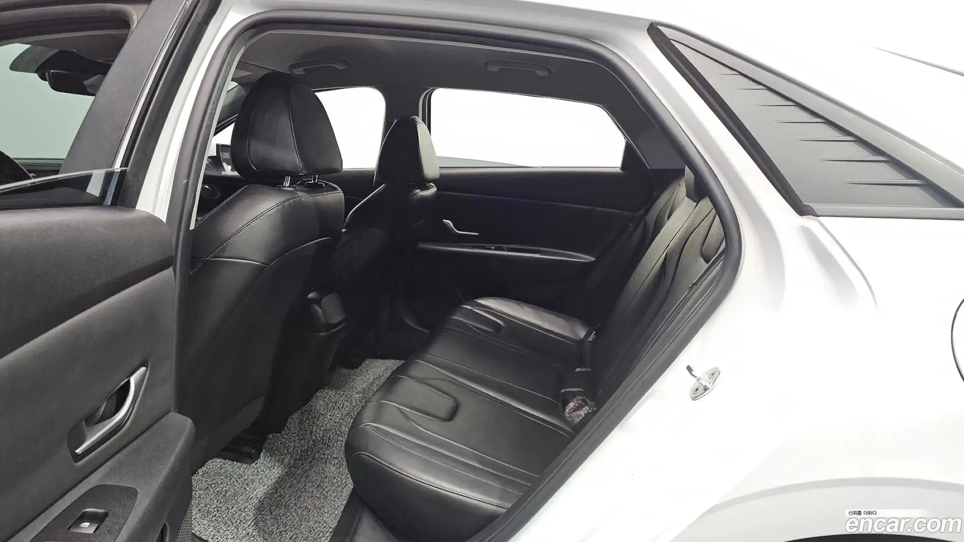 AVANTE Hyundai 2021.7-OPTION-016