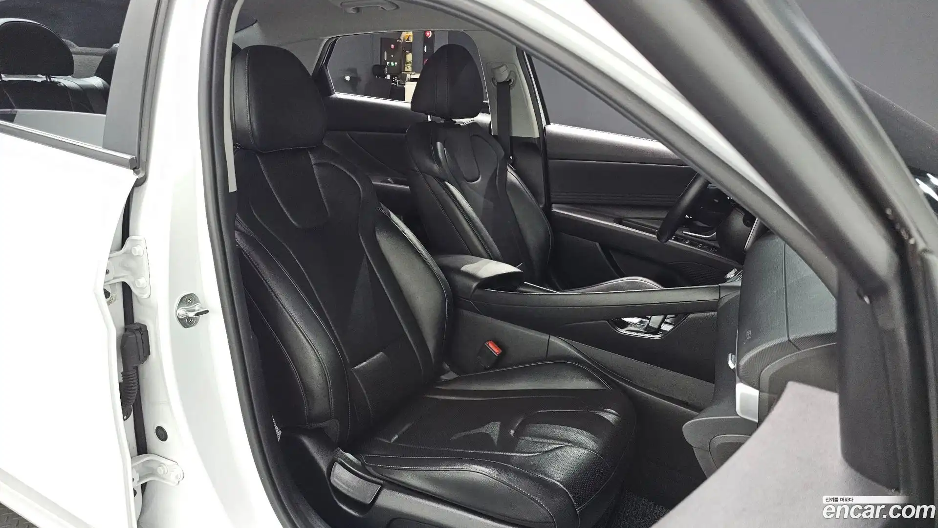 AVANTE Hyundai 2021.7-INNER-036